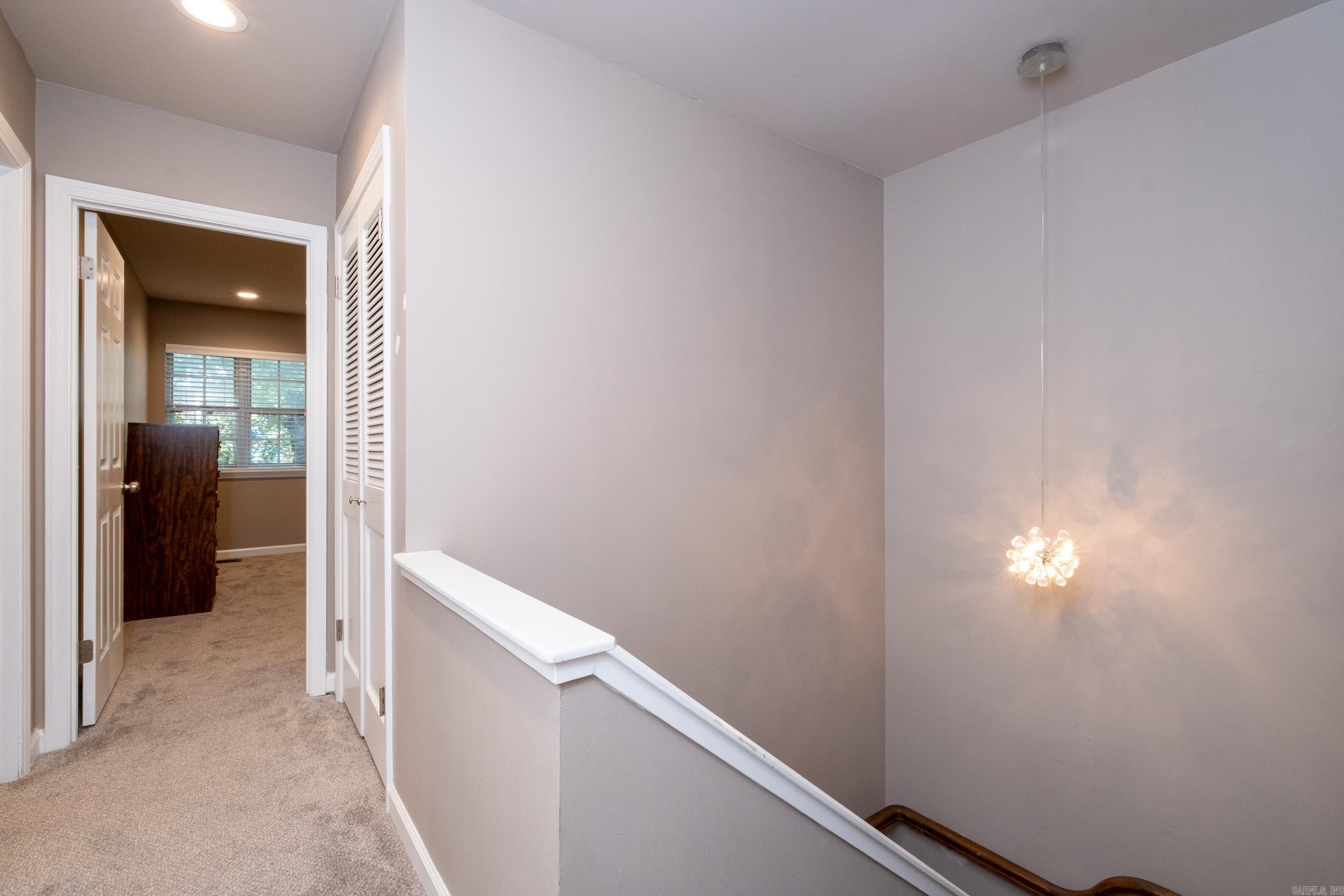 KINGSBRIDGE TWNHSE - Residential