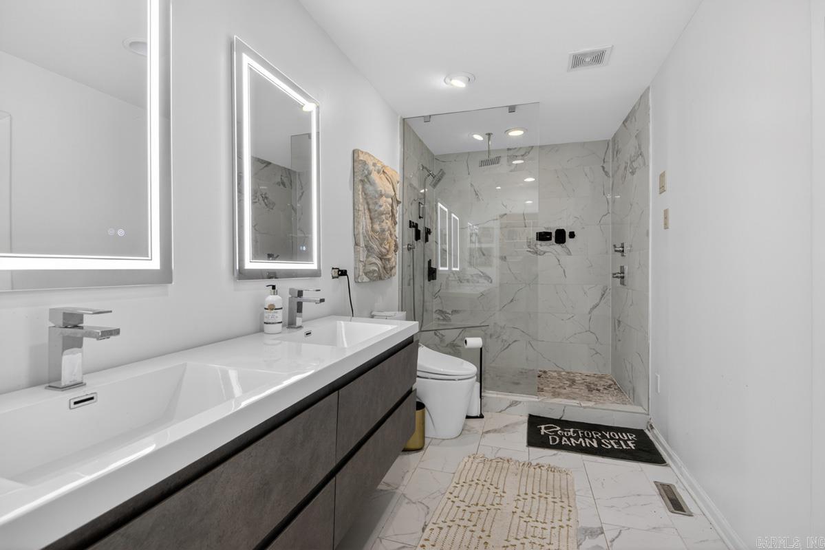 OAKHILL ESTATES - Residential