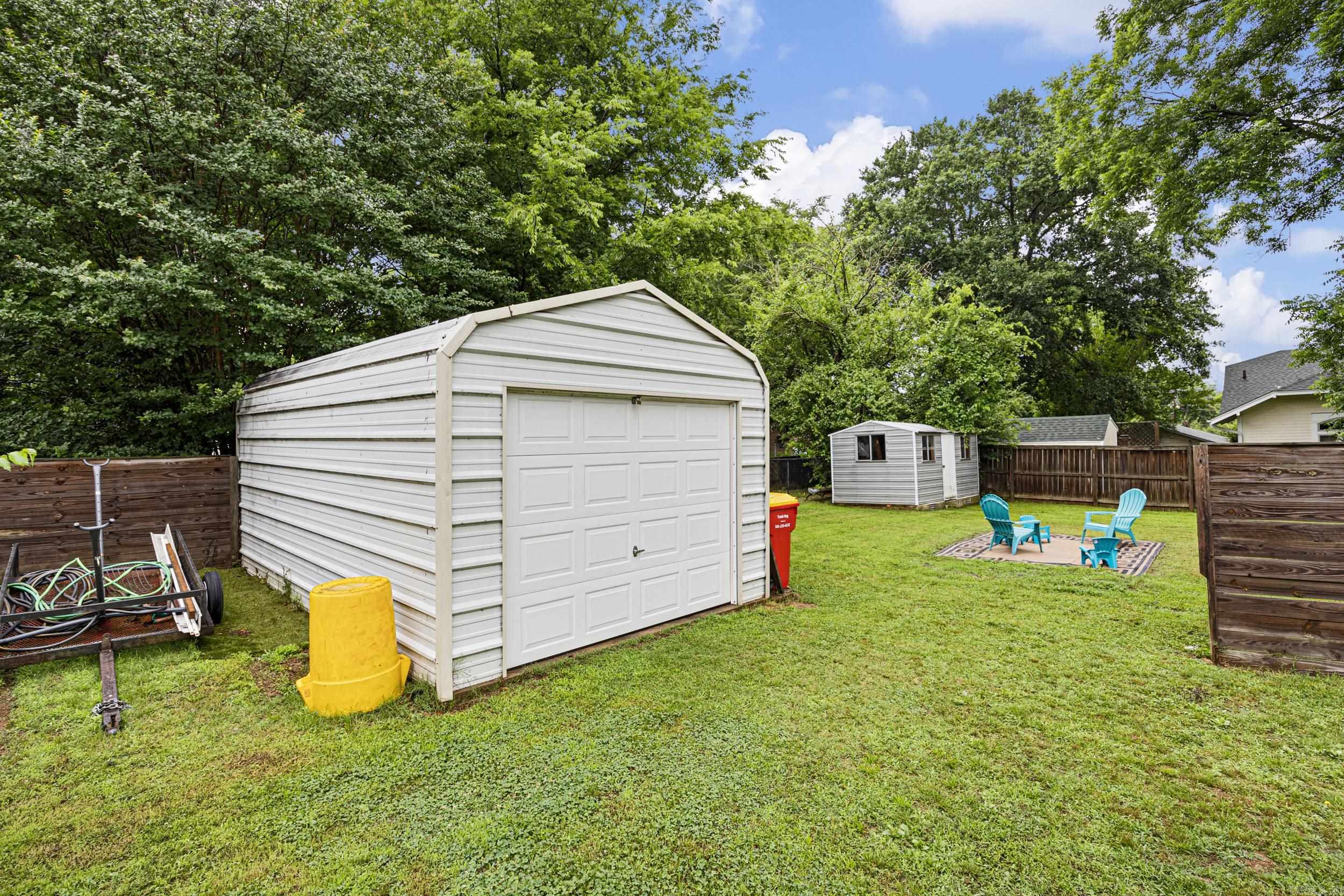 WOODLAWN ADDN - Residential