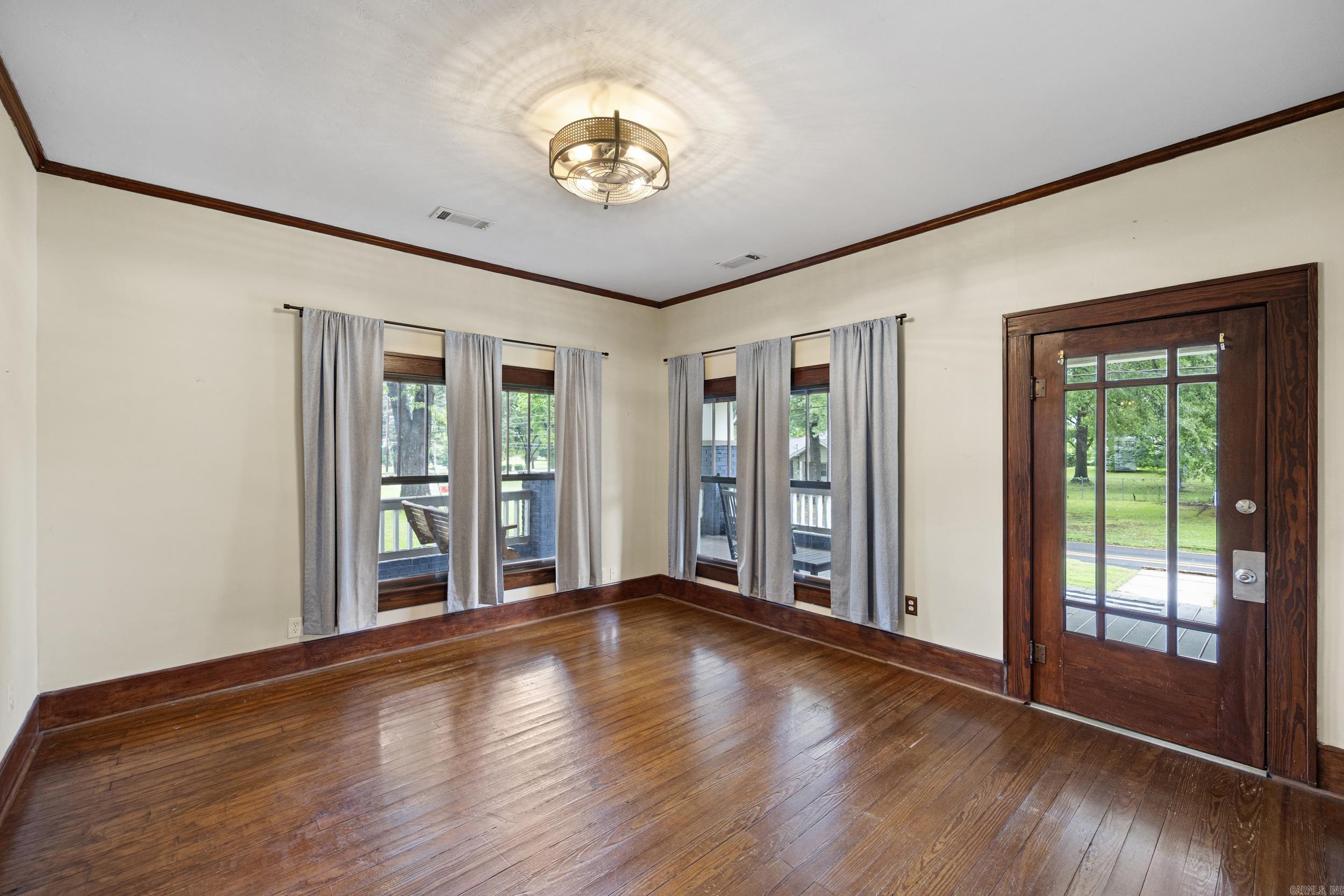 WOODLAWN ADDN - Residential