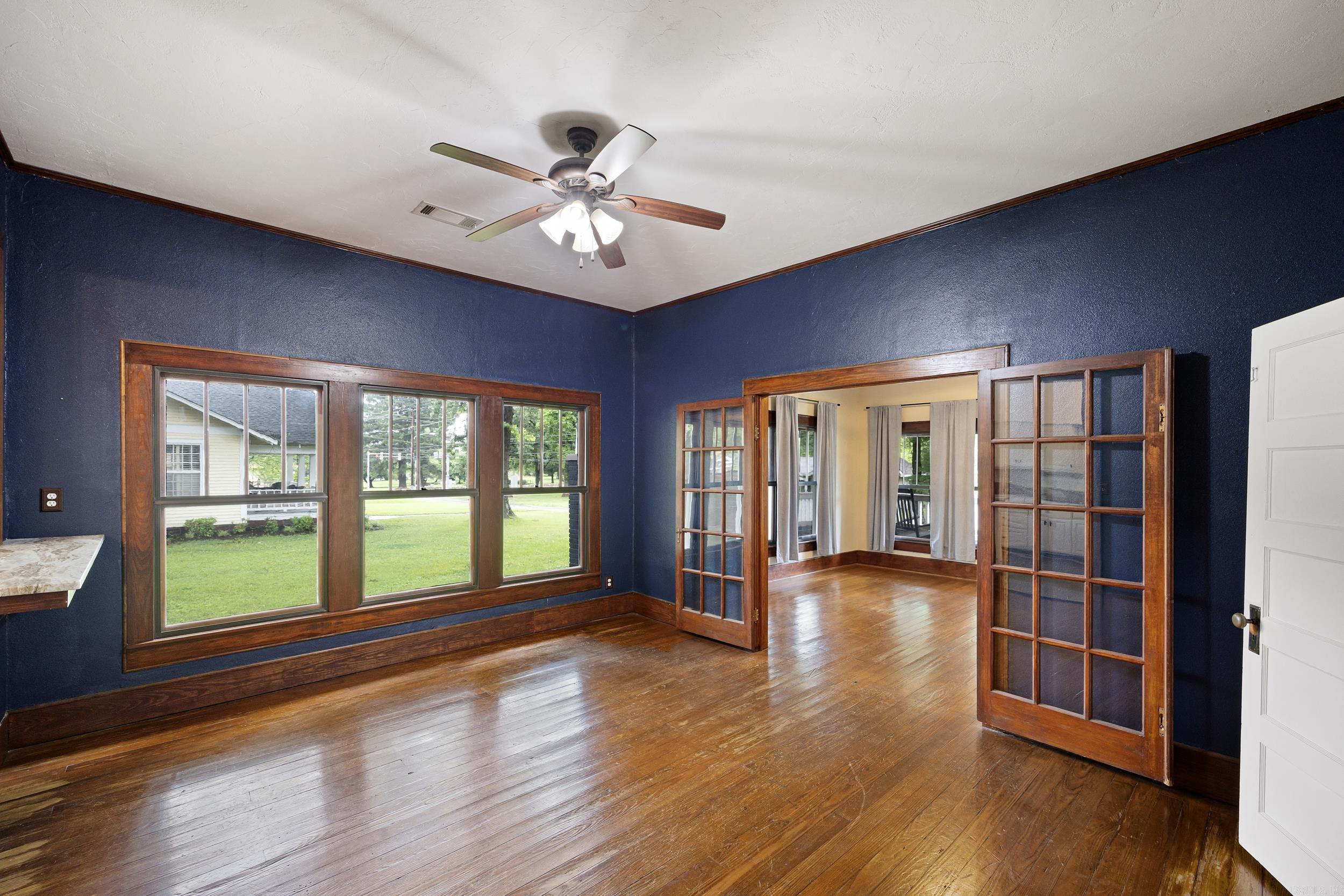 WOODLAWN ADDN - Residential