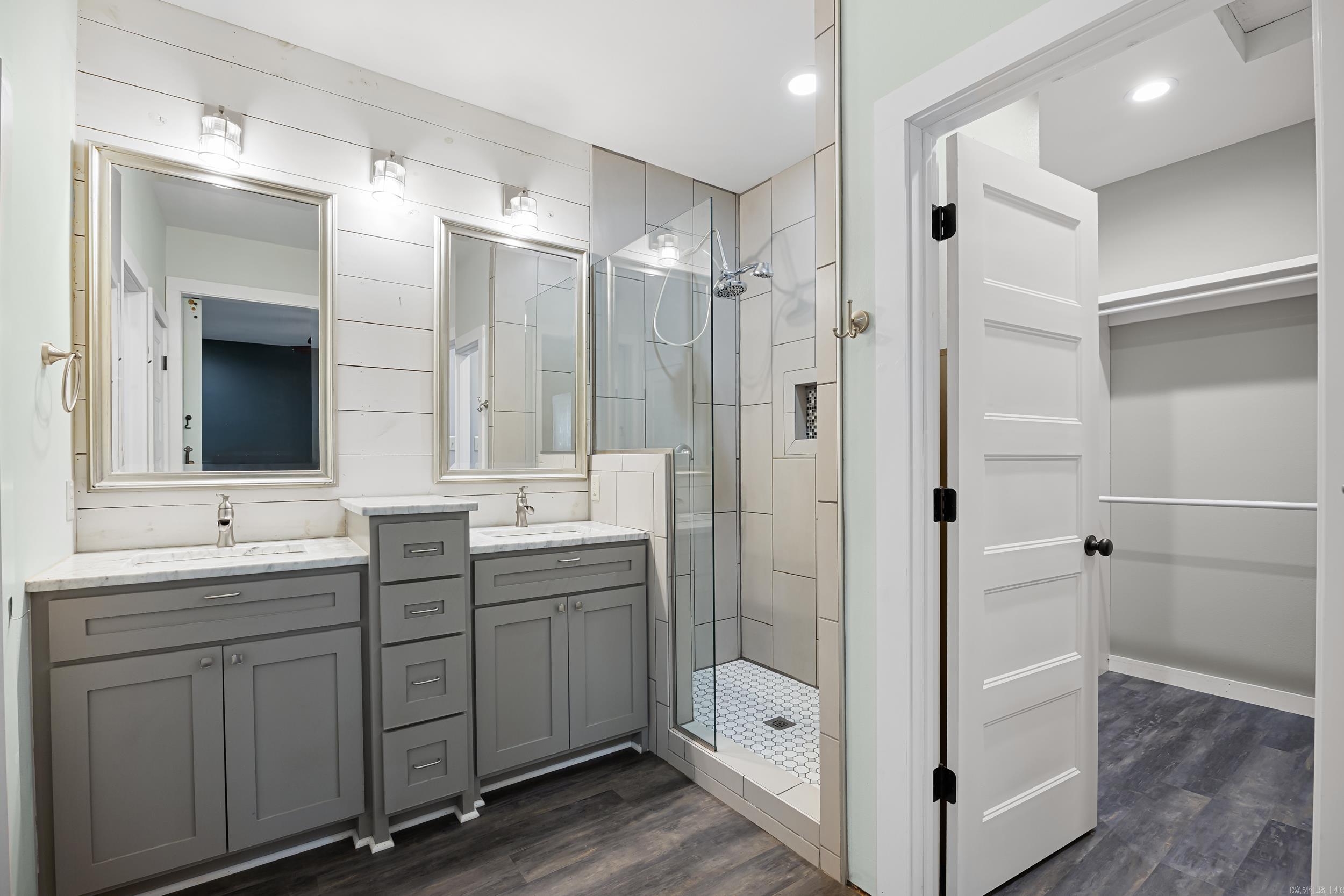 WOODLAWN ADDN - Residential