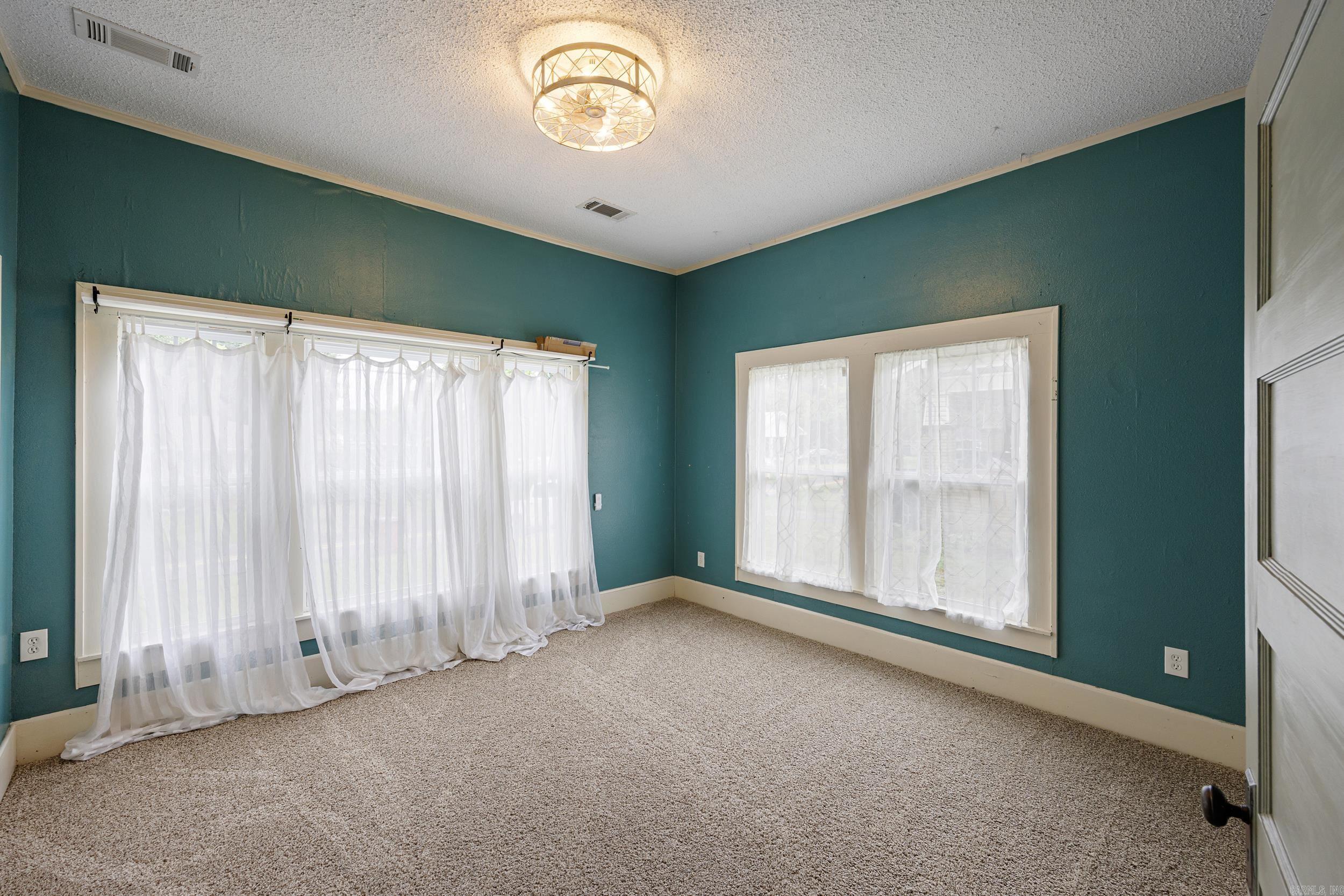 WOODLAWN ADDN - Residential
