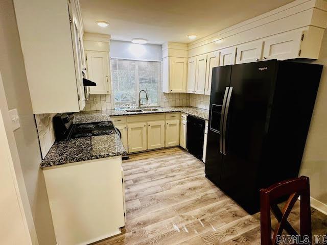 TWIN LAKES PLANNED - Residential