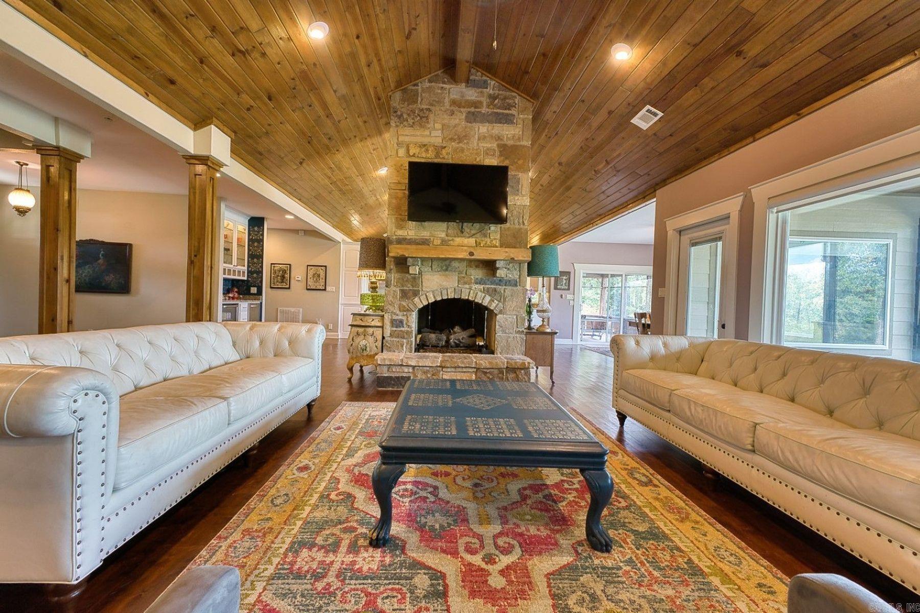 ROCK CREEK RIDGE - Residential