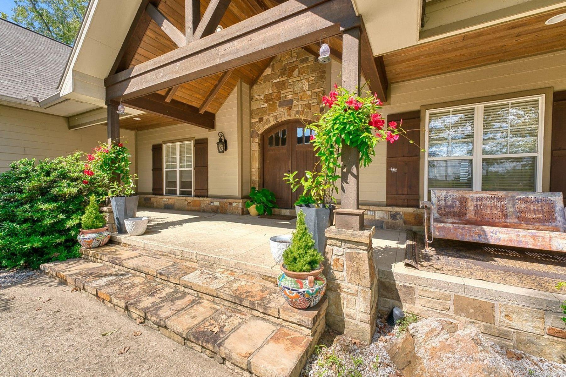 ROCK CREEK RIDGE - Residential