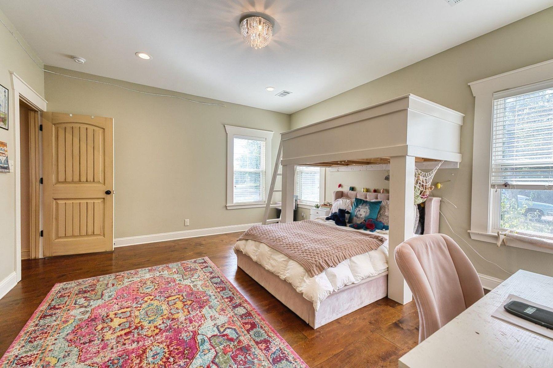 ROCK CREEK RIDGE - Residential