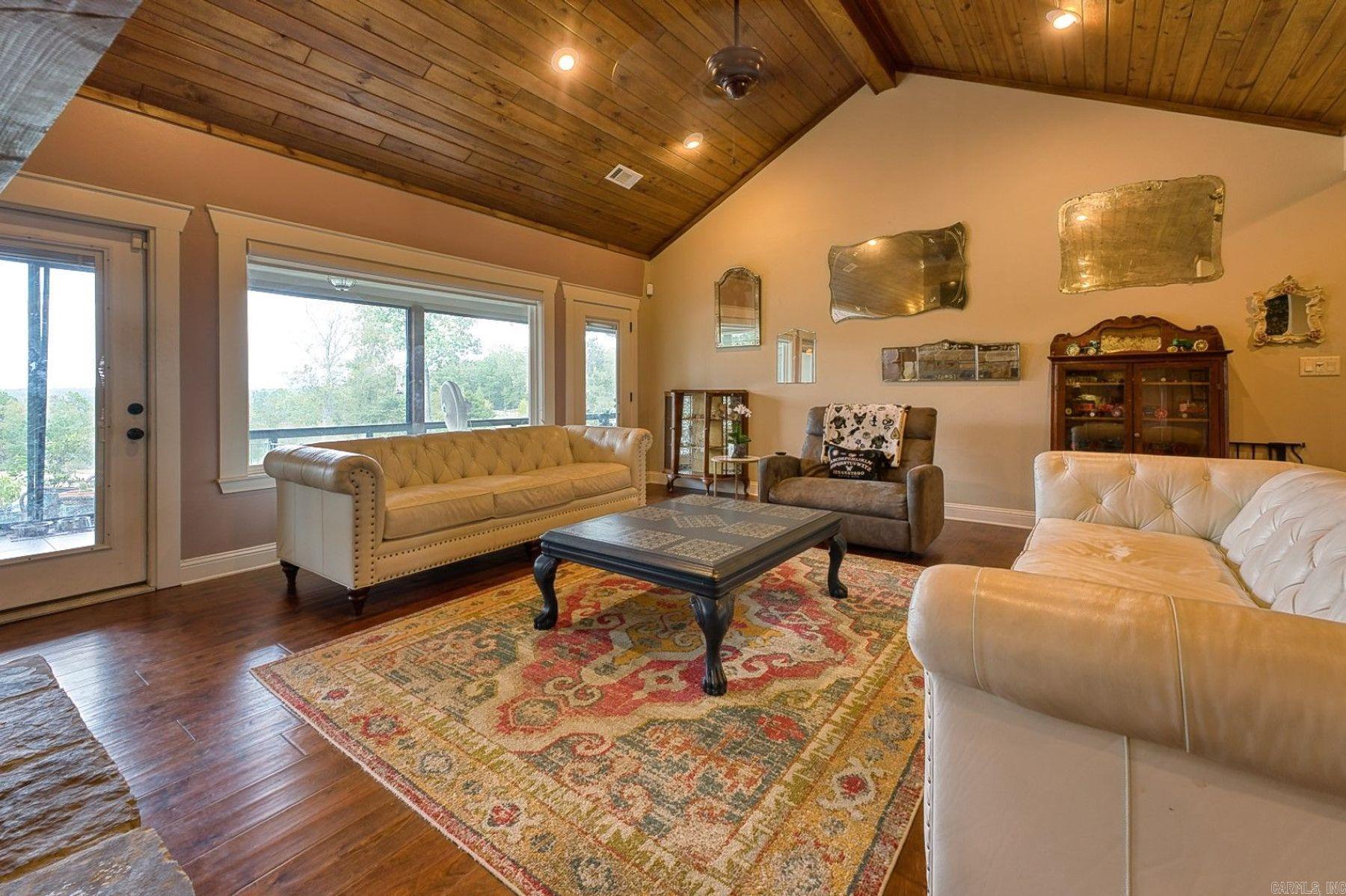 ROCK CREEK RIDGE - Residential