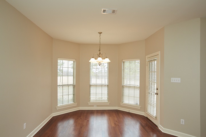 COUNTRY CLUB OF ARK THE - Residential Lease