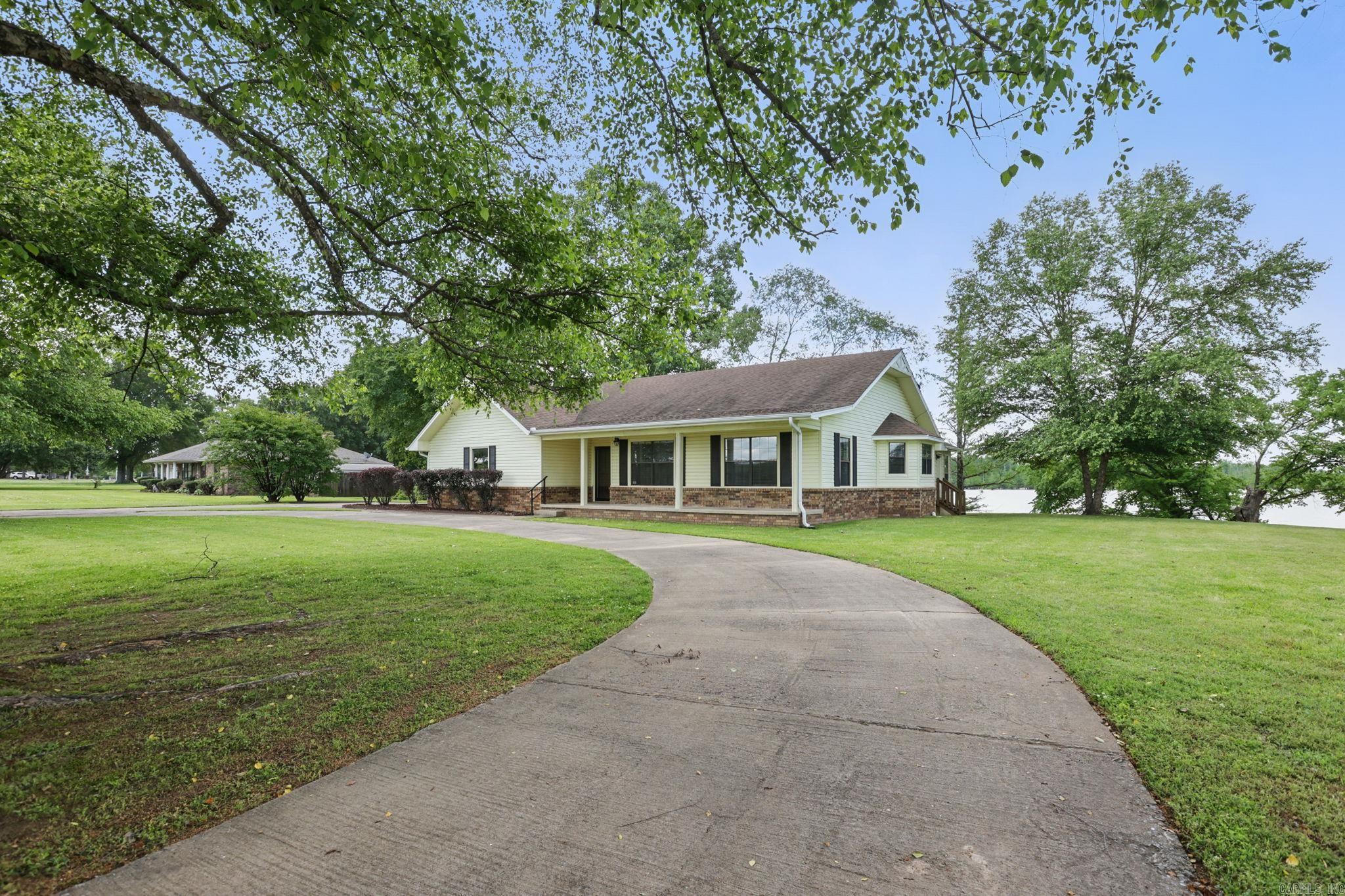 WILLOW BEACH ESTATES - Residential