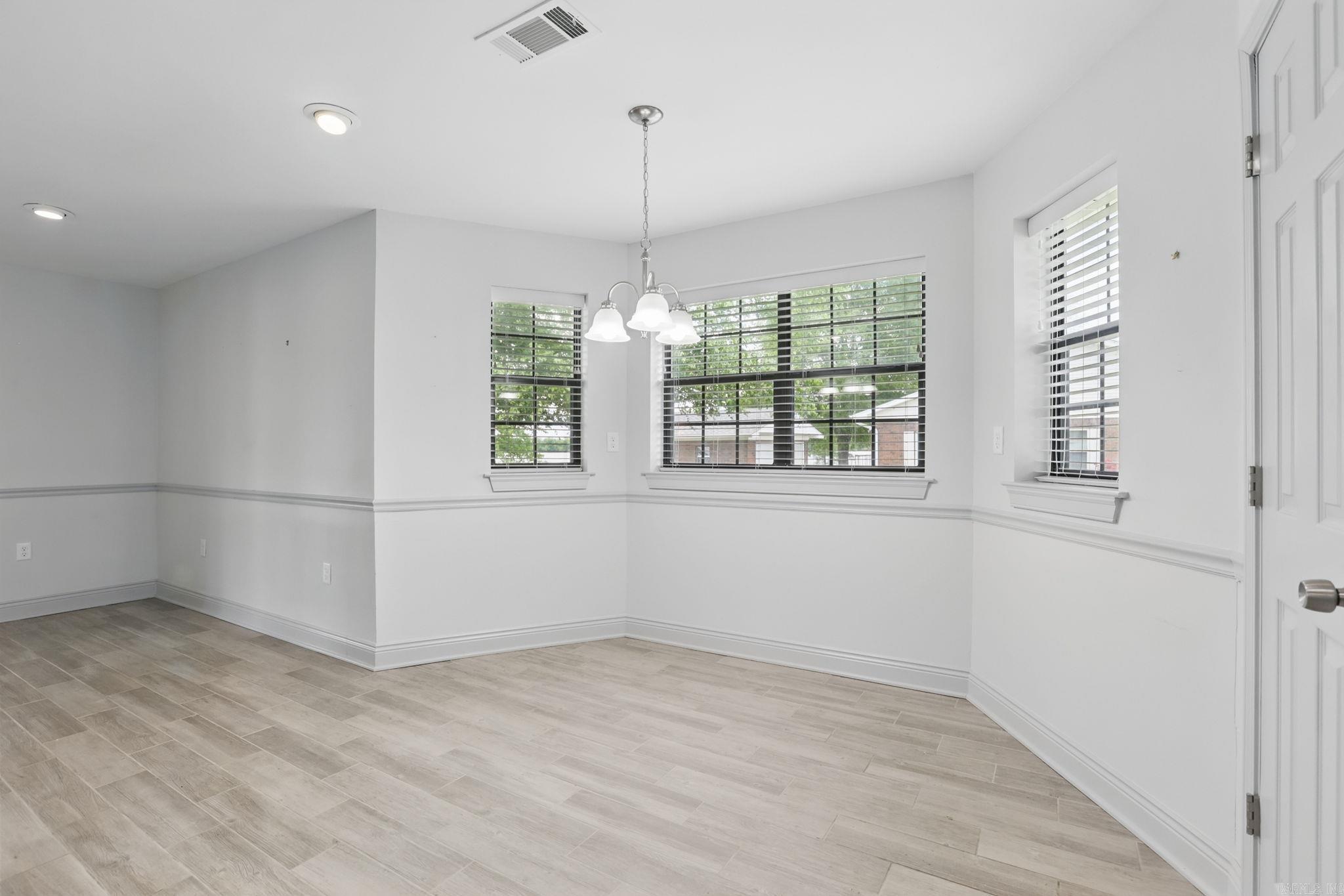 WILLOW BEACH ESTATES - Residential