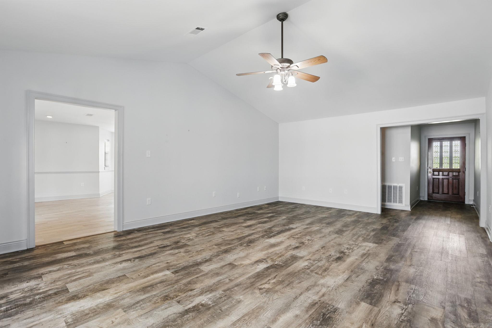 WILLOW BEACH ESTATES - Residential