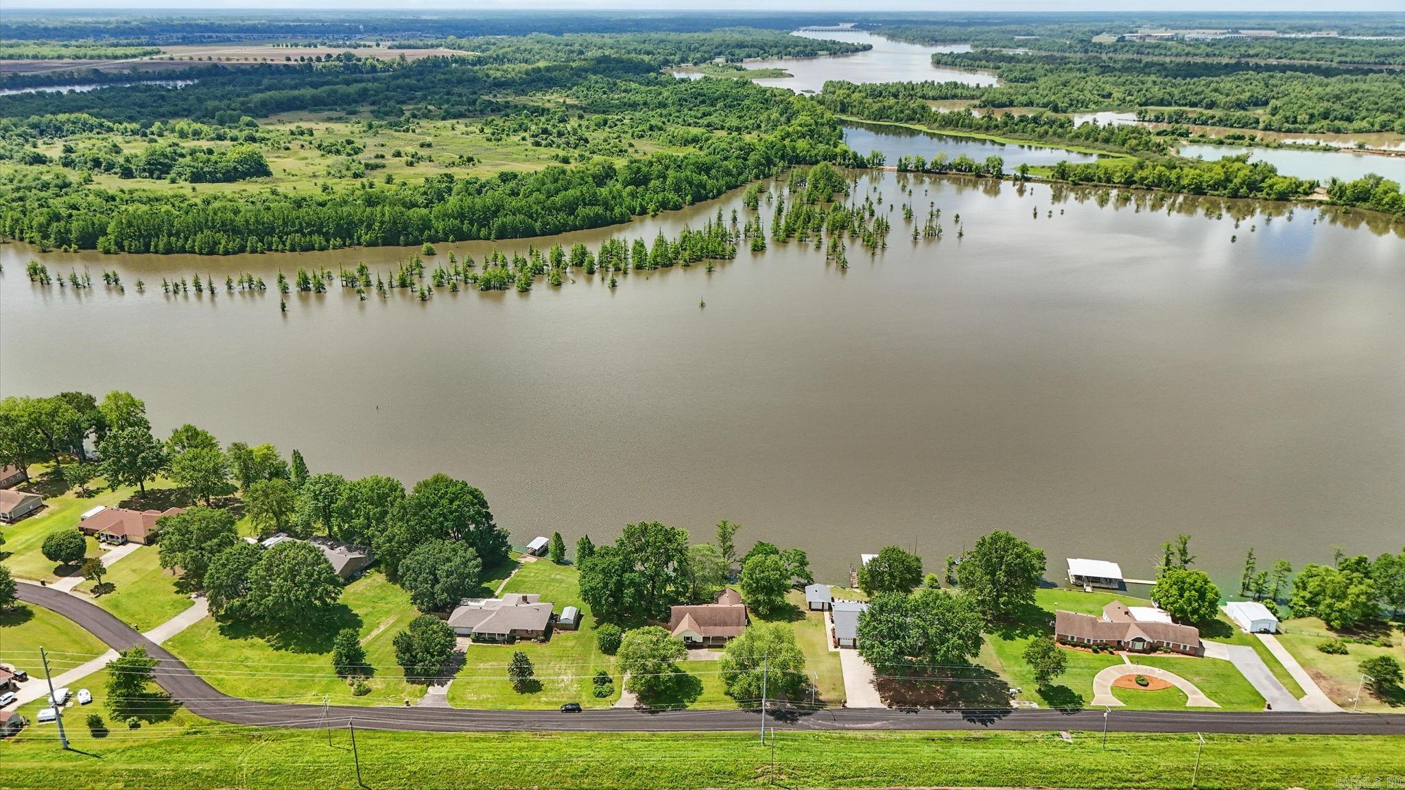 WILLOW BEACH ESTATES - Residential
