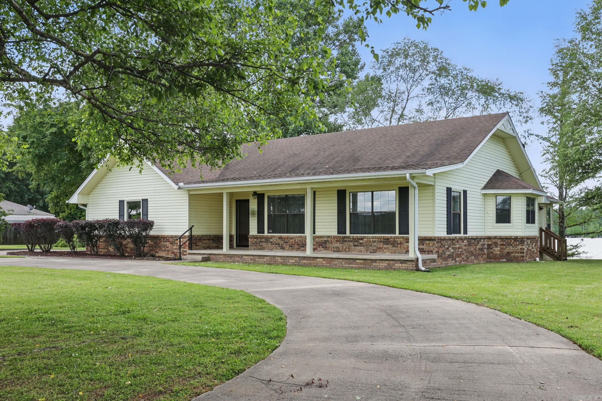 WILLOW BEACH ESTATES - Residential