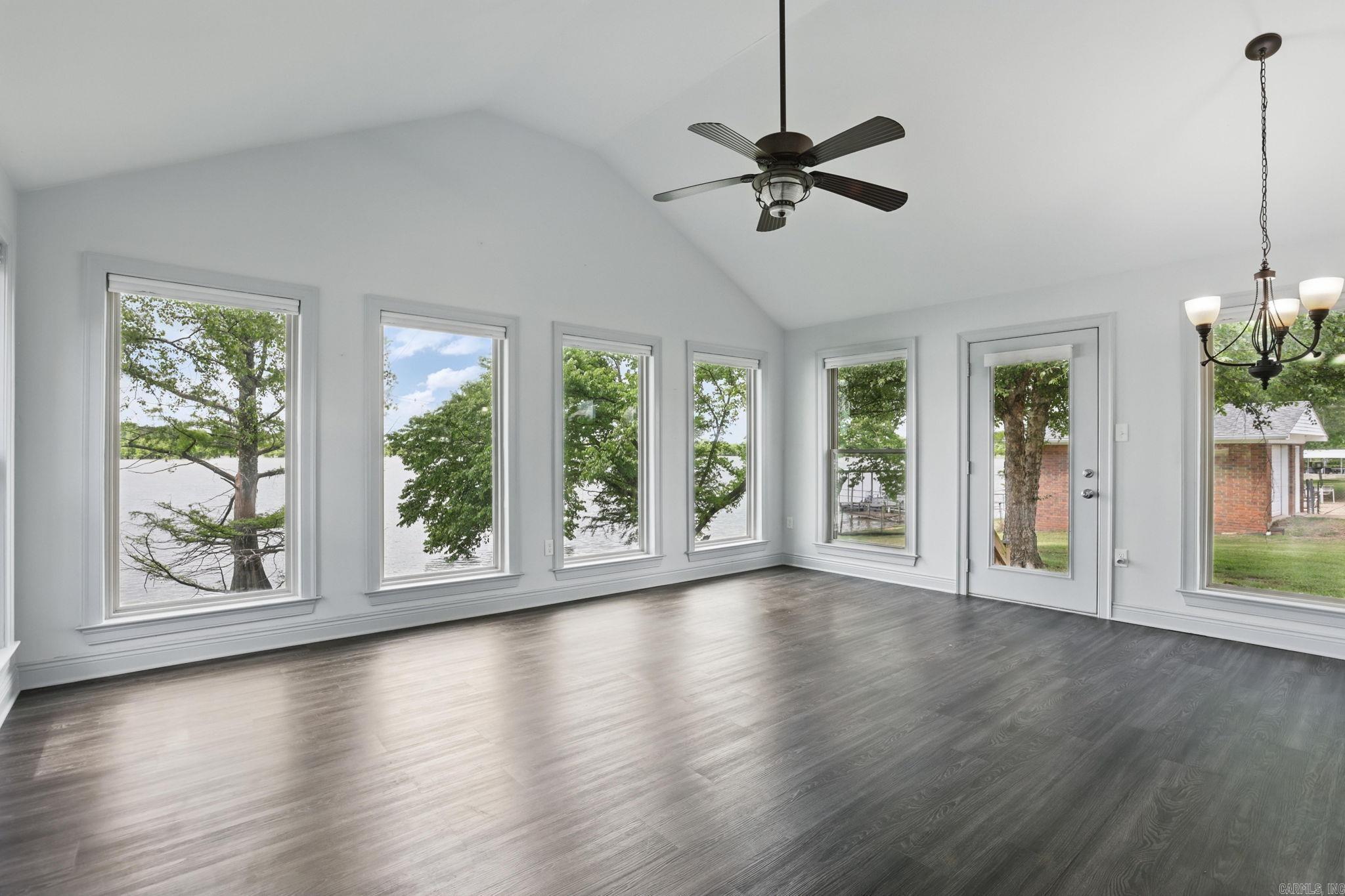 WILLOW BEACH ESTATES - Residential