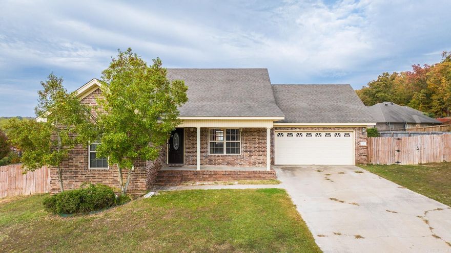 4 bedroom/3 bath home. New luxury vinyl flooring in downstairs bedrooms. Large upstairs bedroom  features full bath and a huge walk in closet .  Den has a gas log fireplace. Freshly painted rooms. Storm cellar in backyard.  Located in a great area near the school and in a cul de sac. NO PETS. No smoking/vaping. Application/Background check/security deposit required.