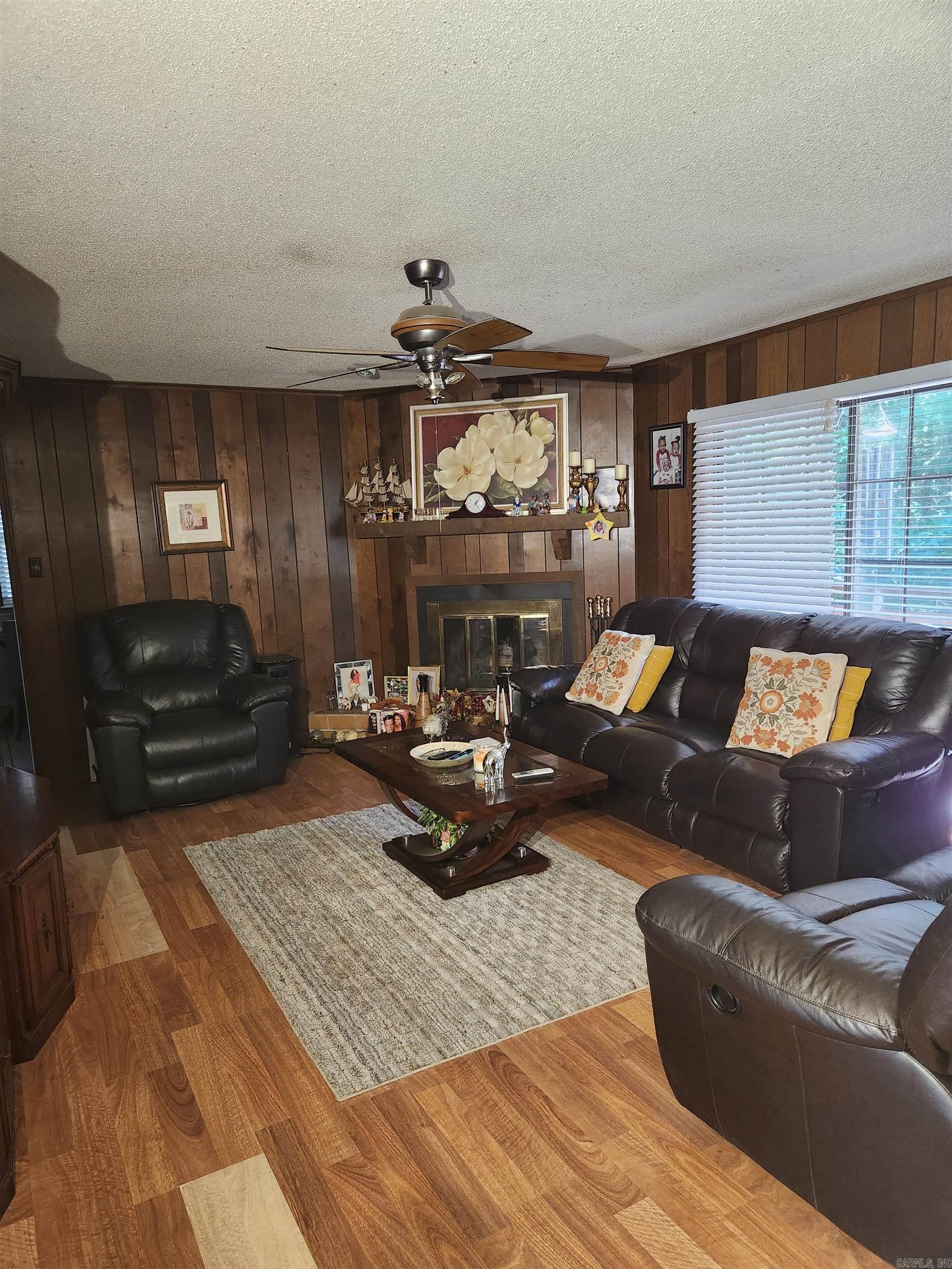 PLEASANT VIEW - Residential