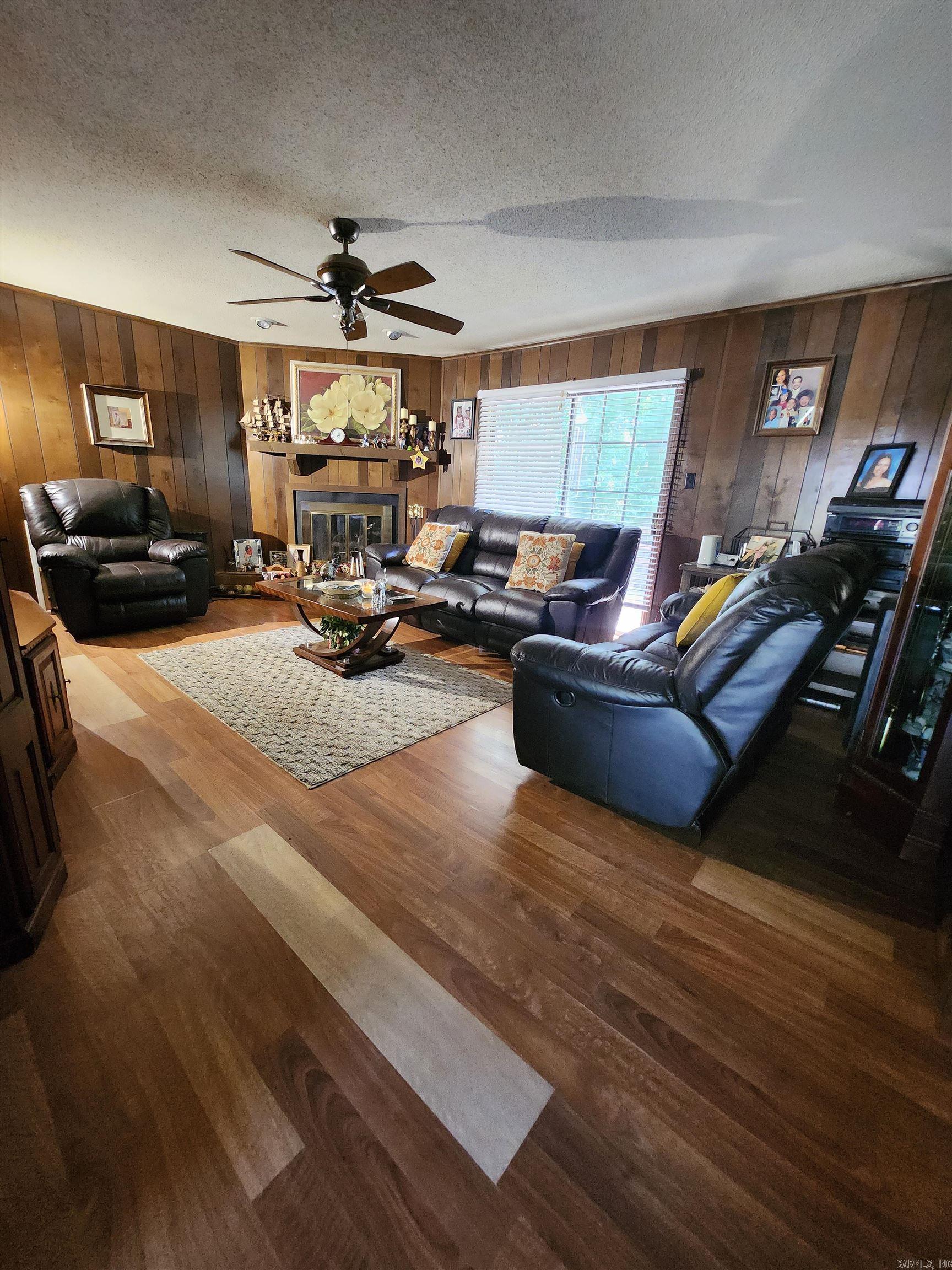 PLEASANT VIEW - Residential