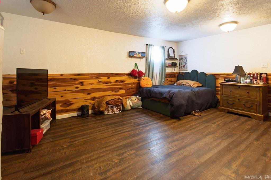 BYERS & NEELEY - Residential