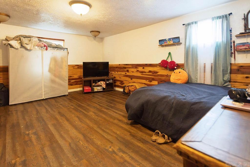 BYERS & NEELEY - Residential