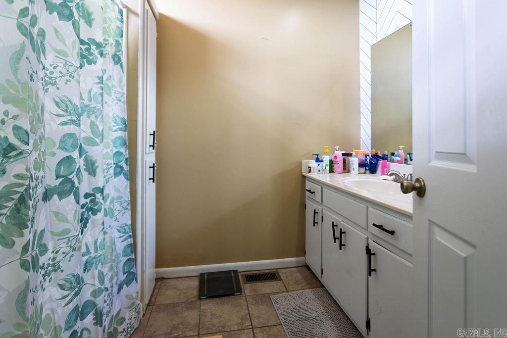 BYERS & NEELEY - Residential