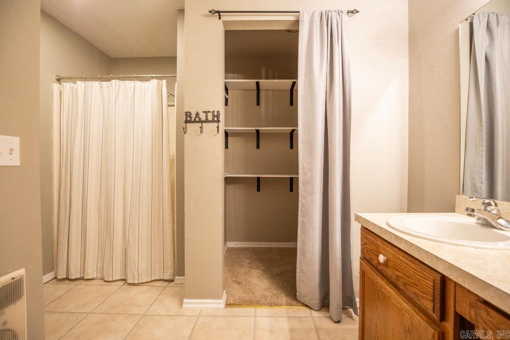 PEACEFUL VALLEY ESTATES - Residential