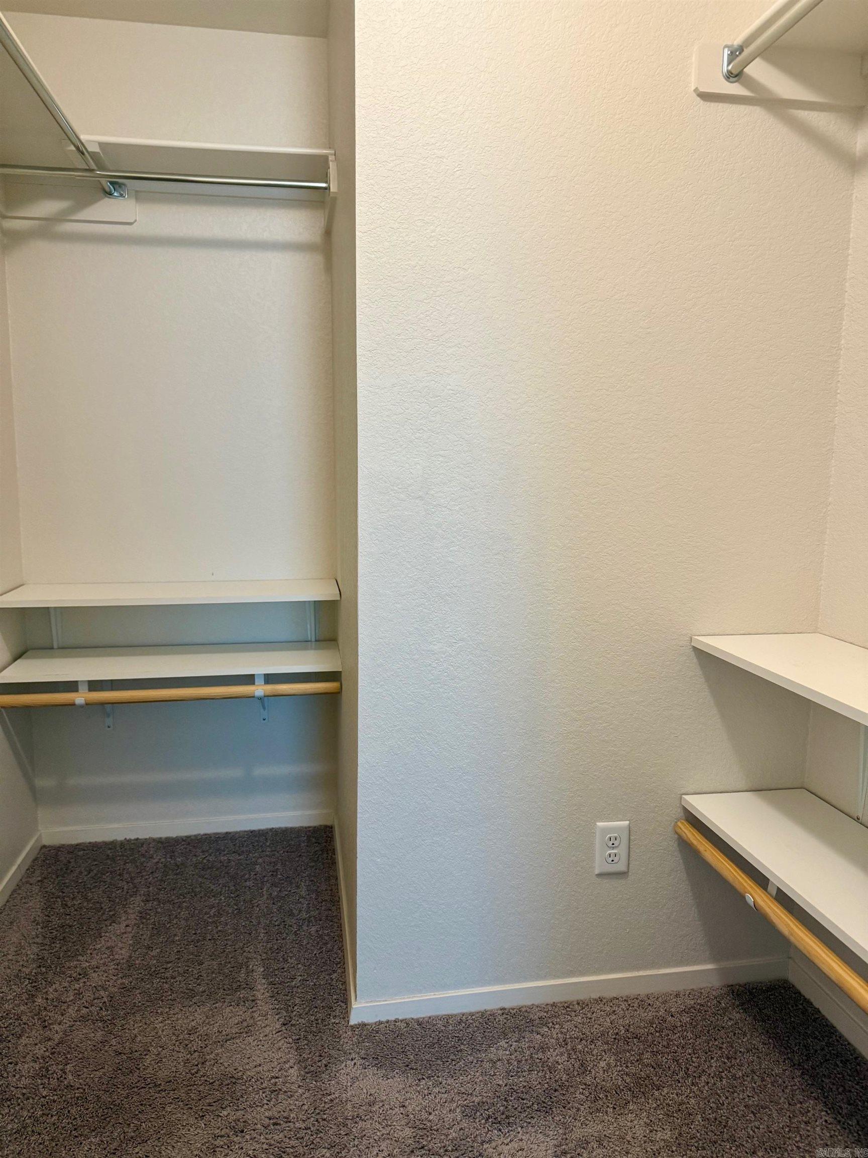 WHITE OAK CROSSING - Residential Lease