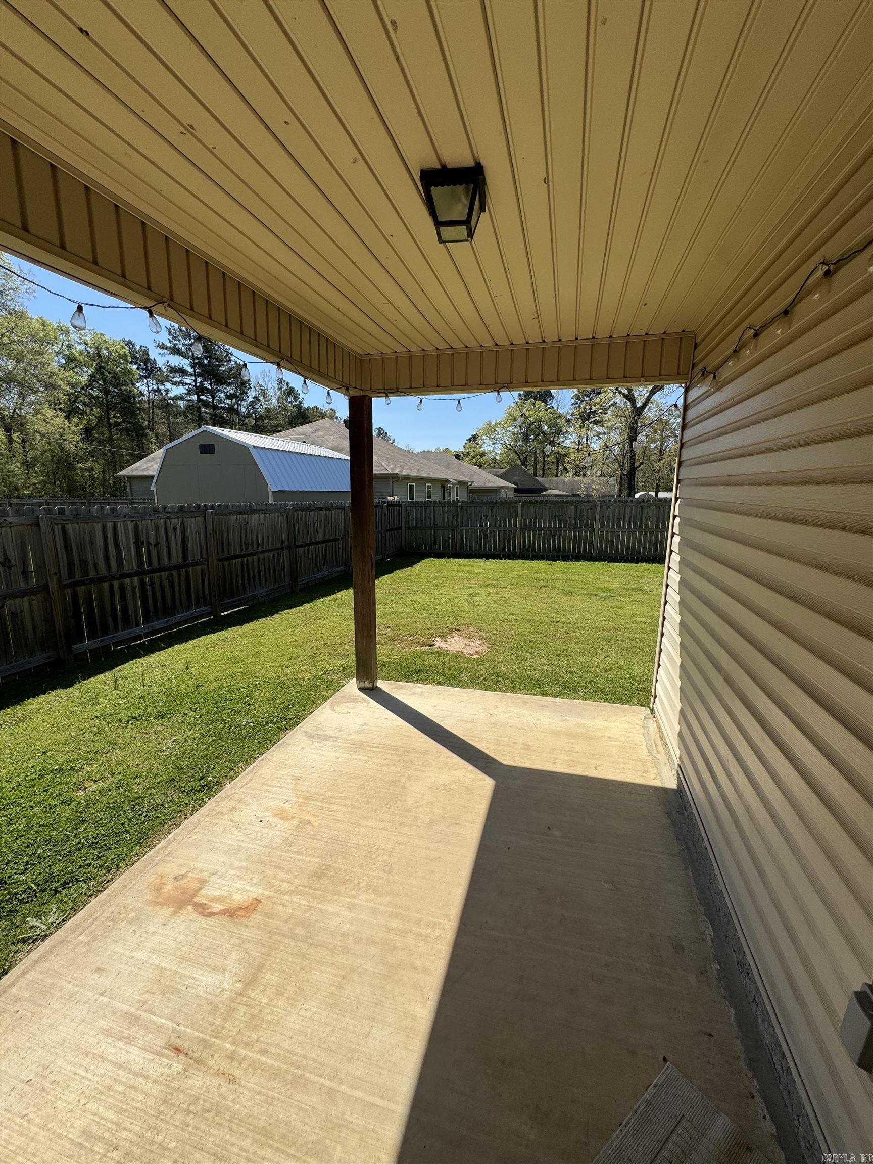 Benjamin Grove - Residential Lease