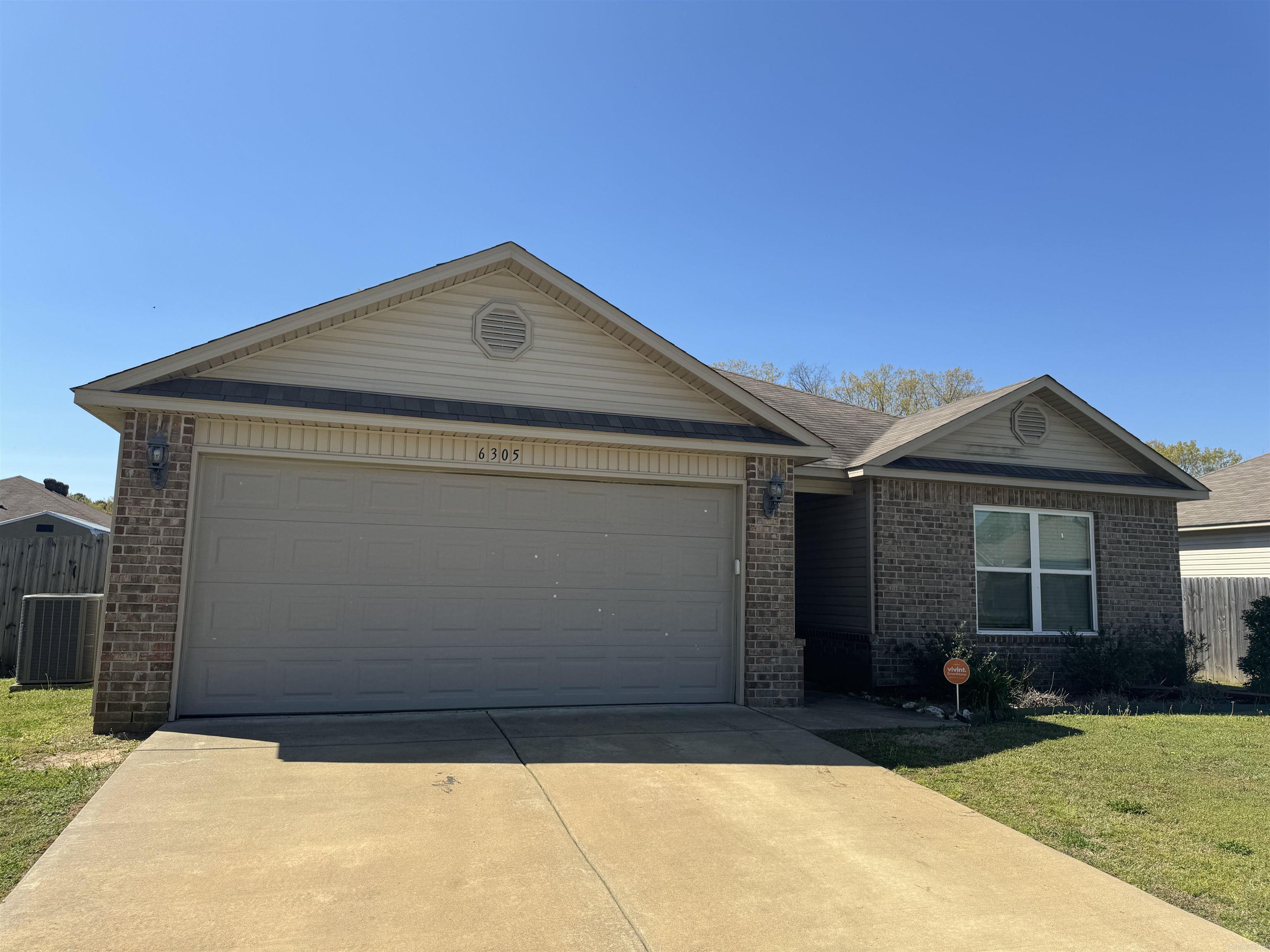 Benjamin Grove - Residential Lease