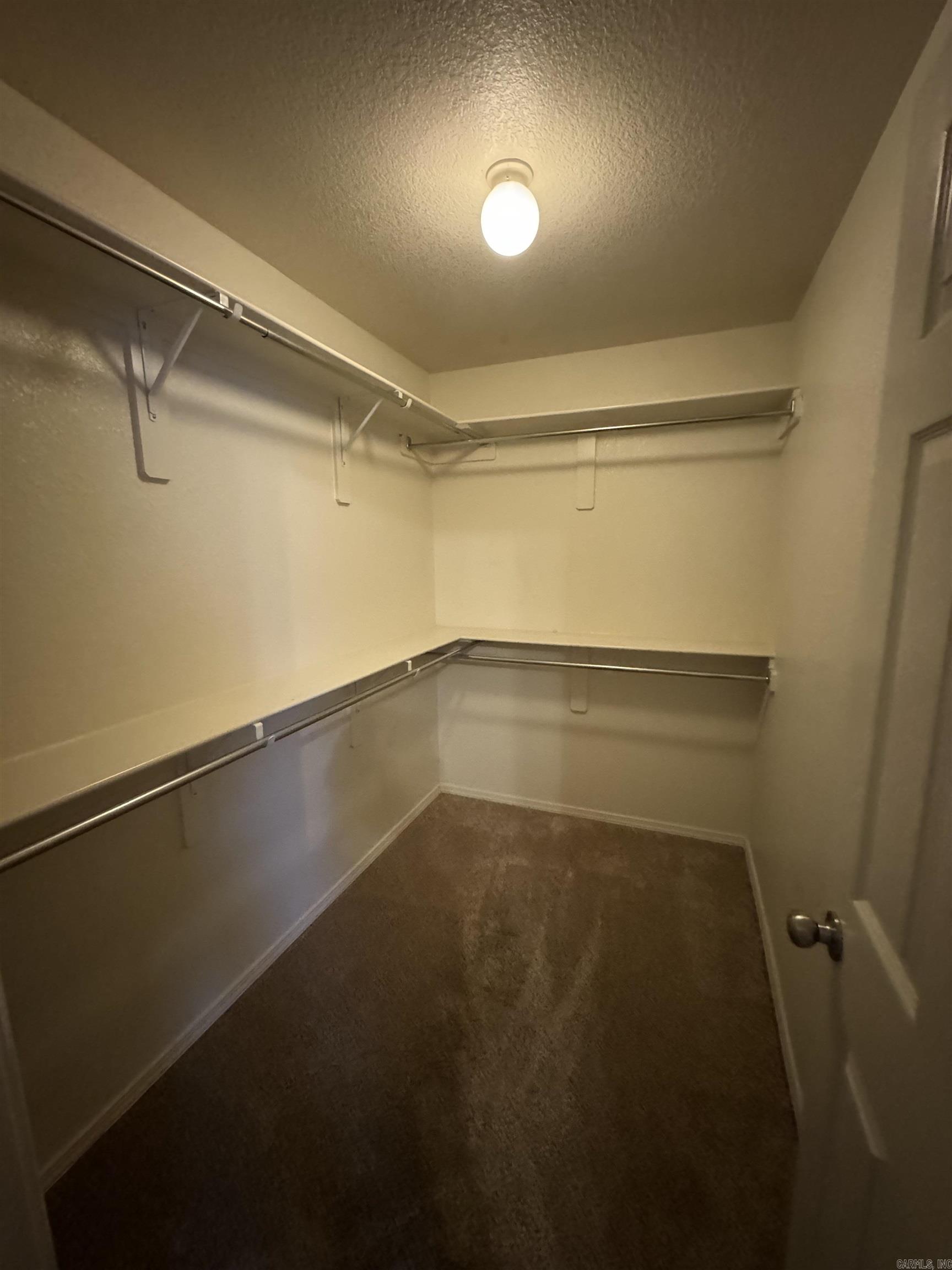 Benjamin Grove - Residential Lease