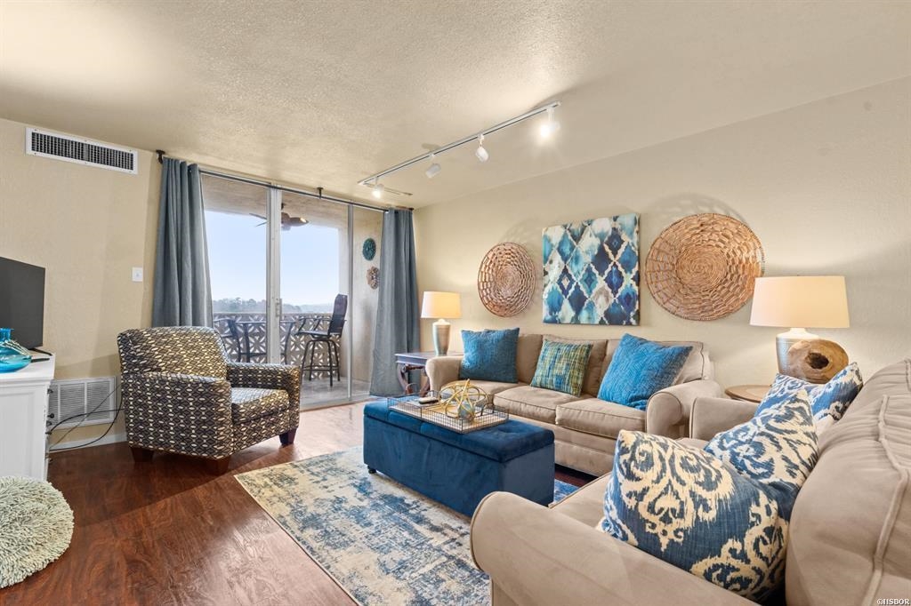 BEACON MANOR HPR - Residential