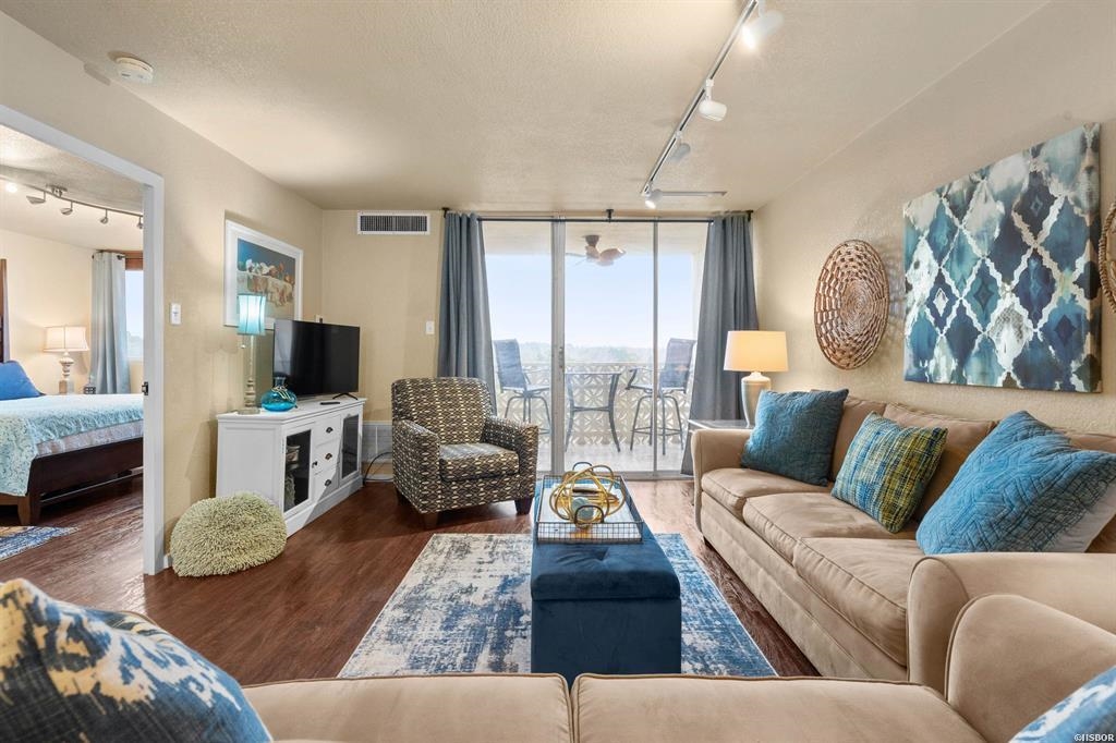 BEACON MANOR HPR - Residential