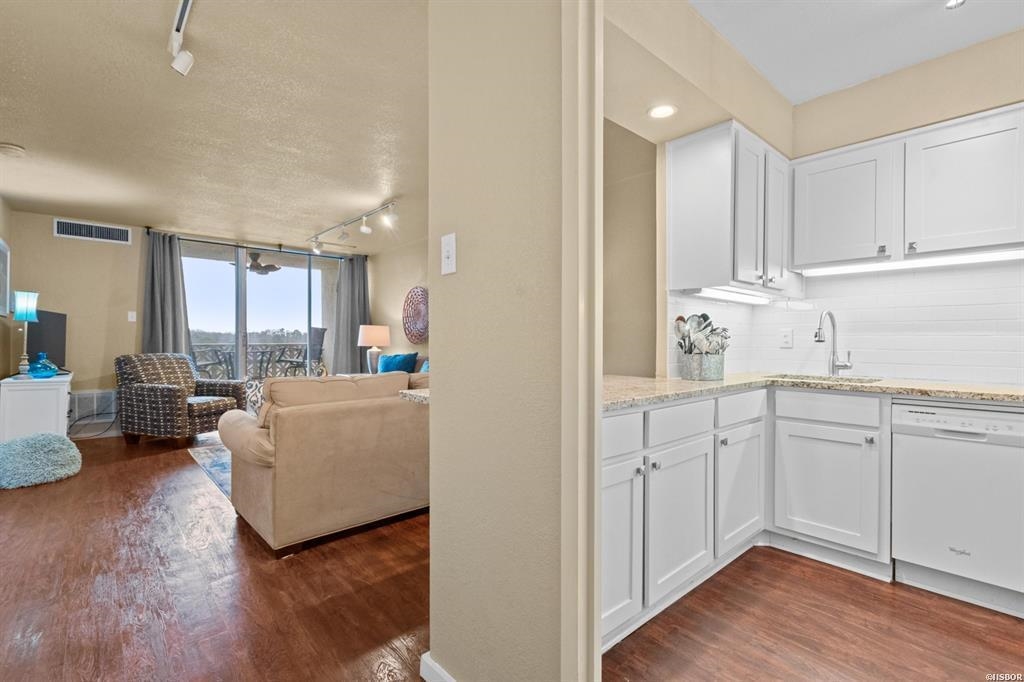 BEACON MANOR HPR - Residential