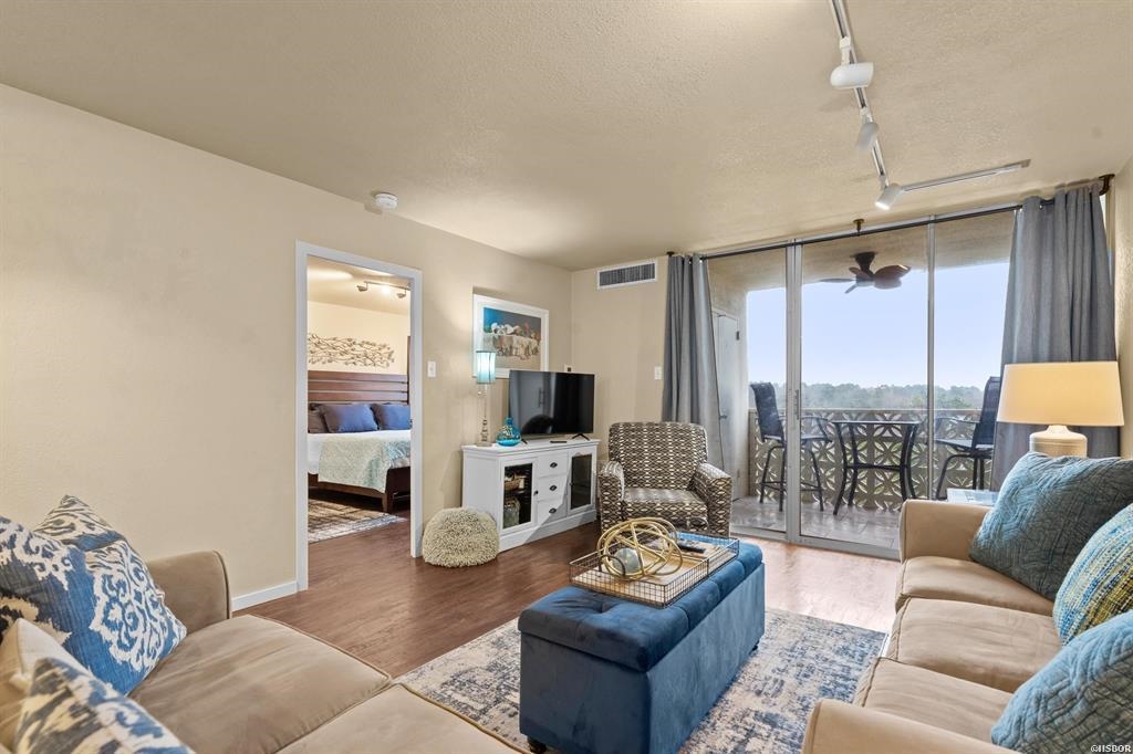 BEACON MANOR HPR - Residential