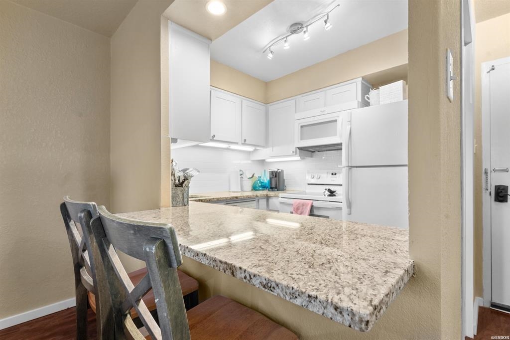 BEACON MANOR HPR - Residential