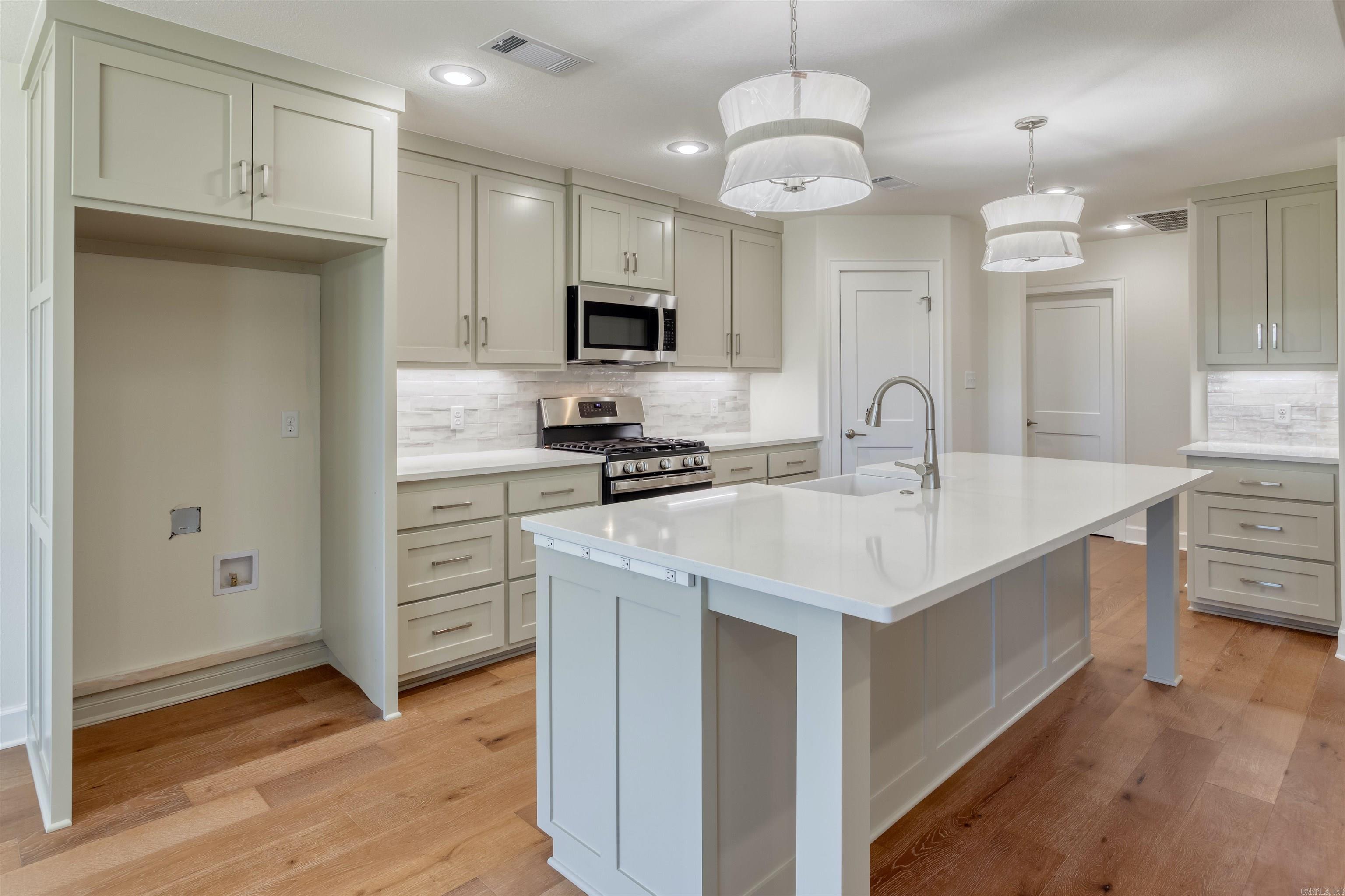SHIRE GLEN AT CHAFFEE CROSSING - Residential