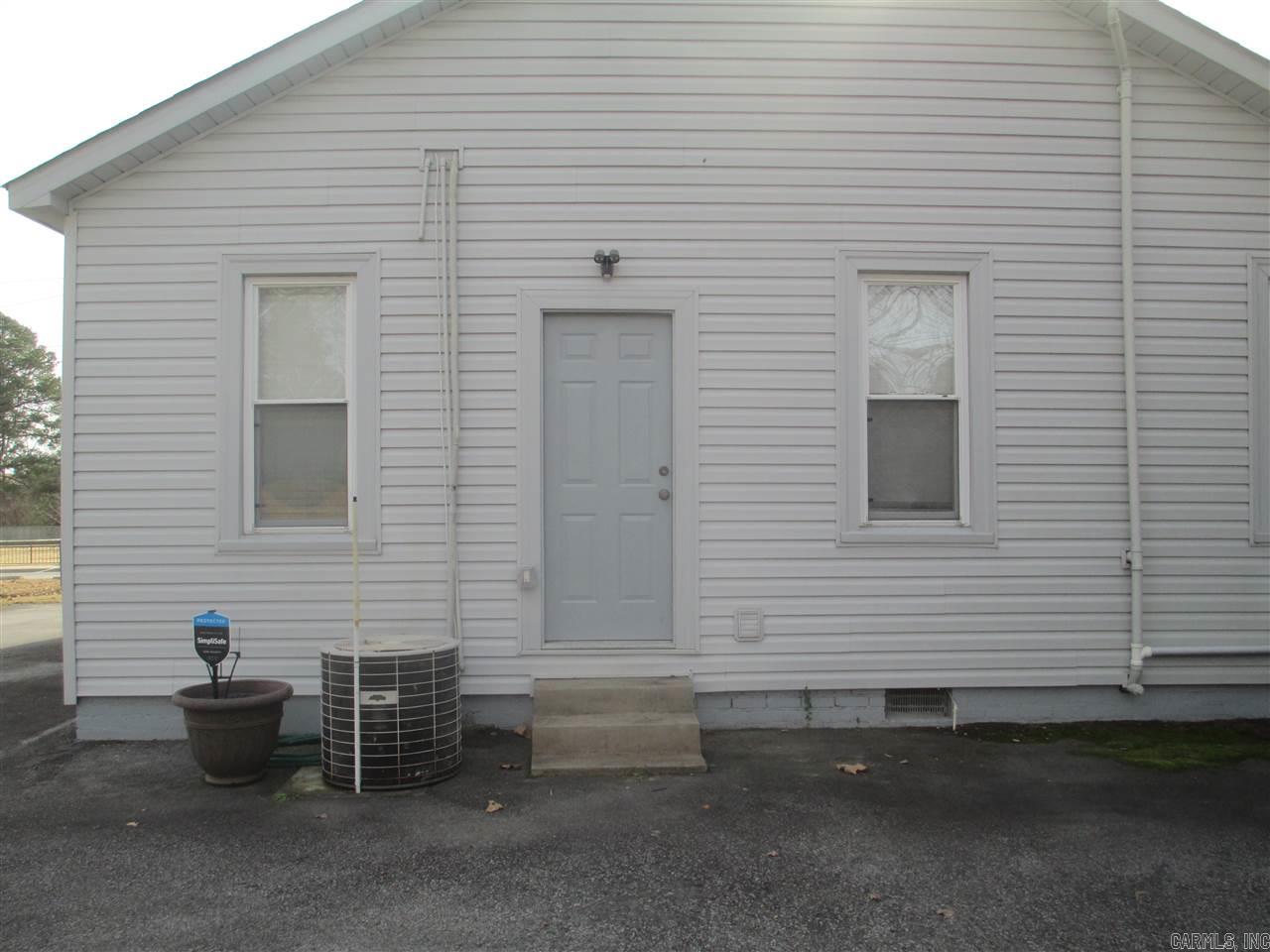 Gentry-Watson & Quarrels - Residential Lease