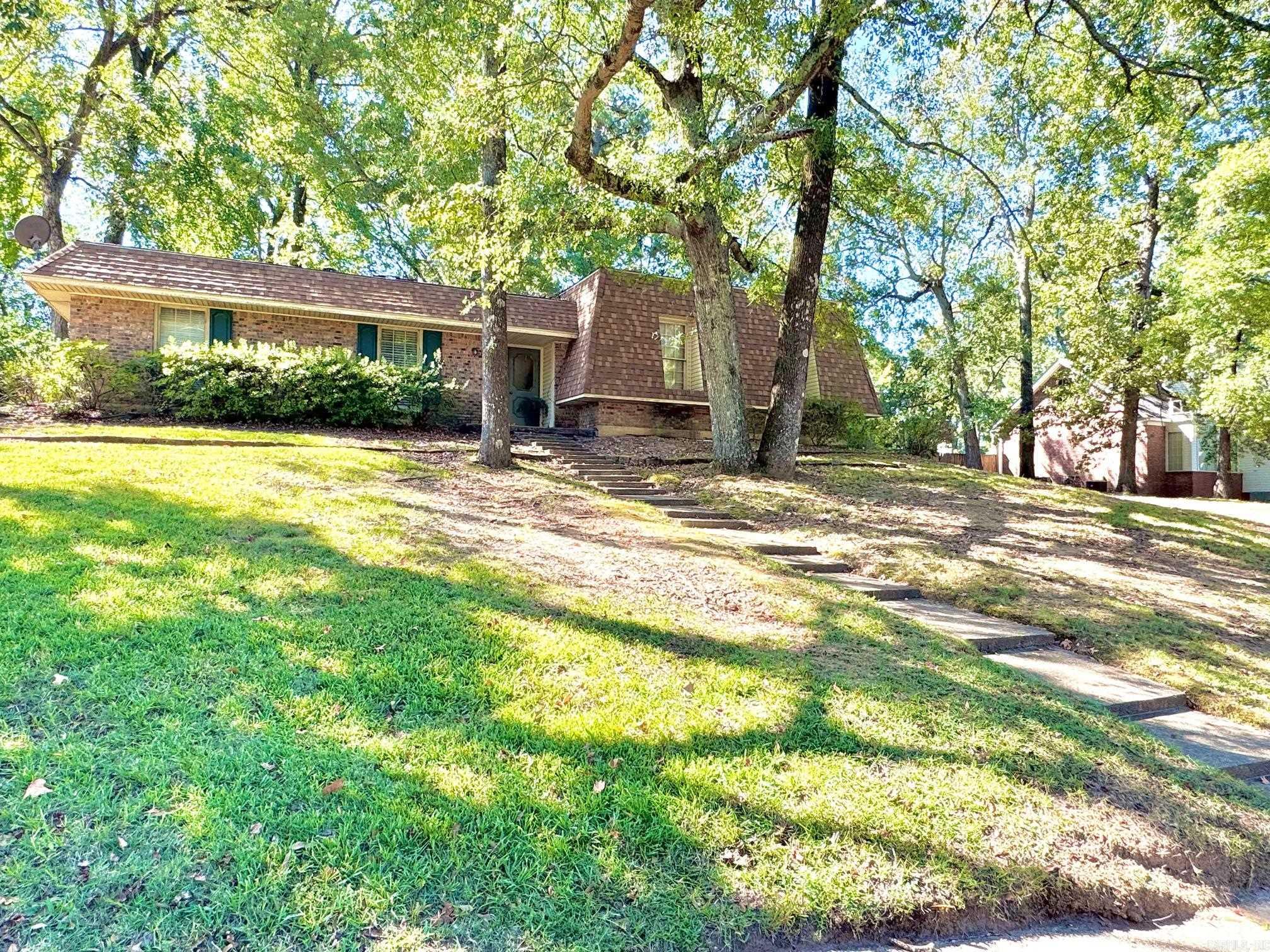 Vivian Manor - Residential