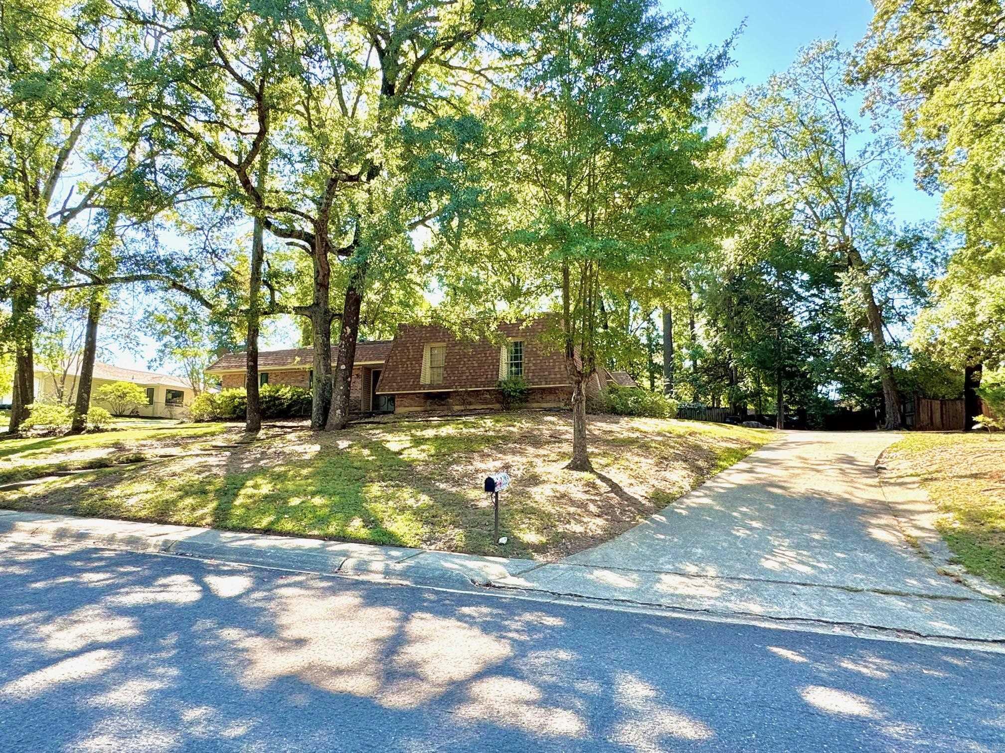 Vivian Manor - Residential