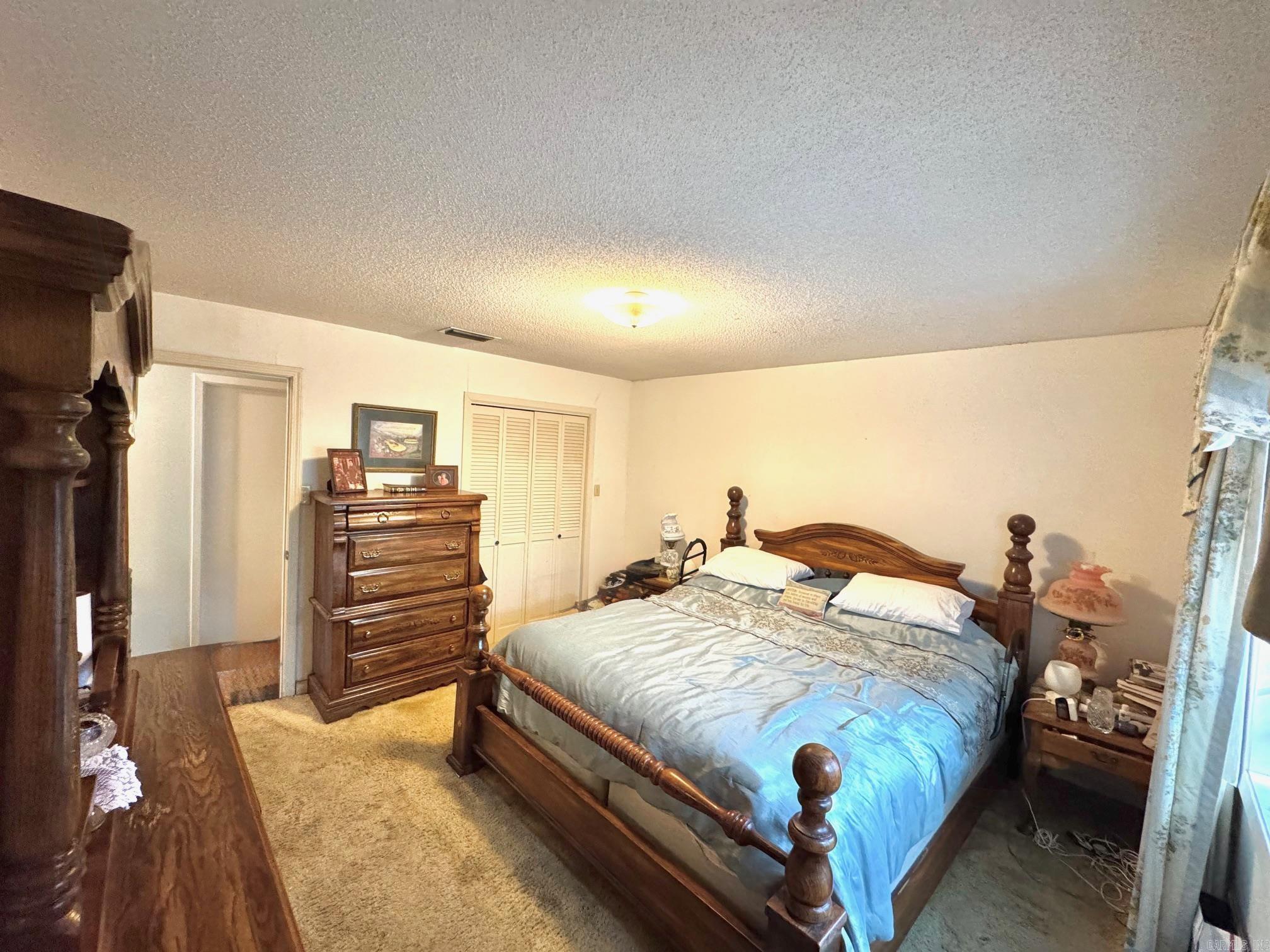Vivian Manor - Residential
