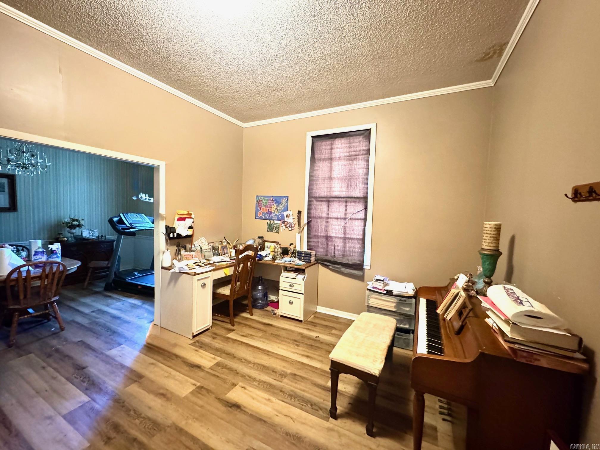 Vivian Manor - Residential