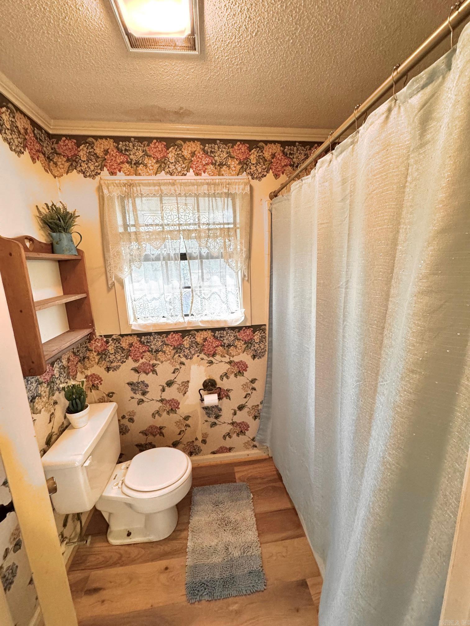 Vivian Manor - Residential