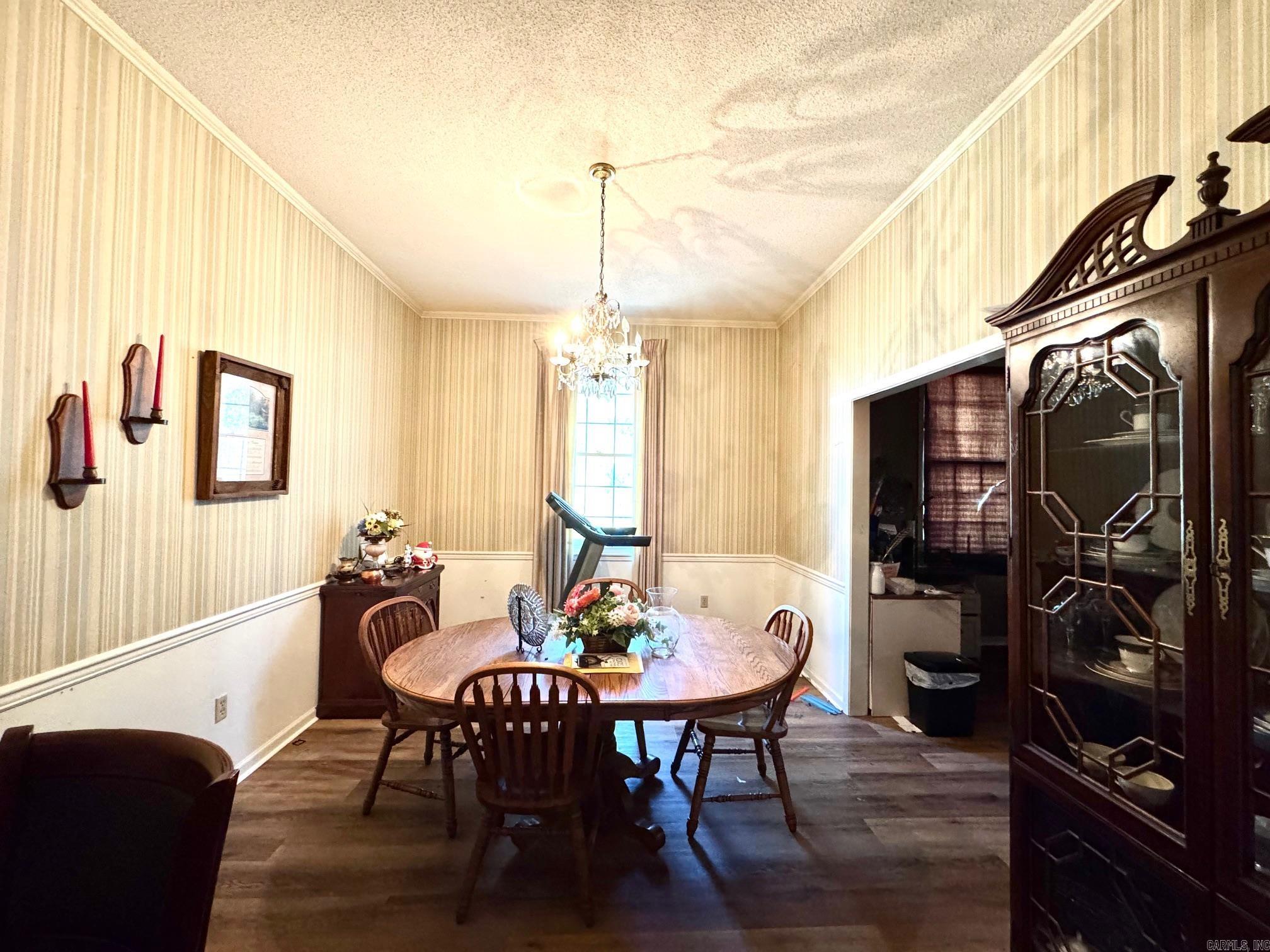 Vivian Manor - Residential