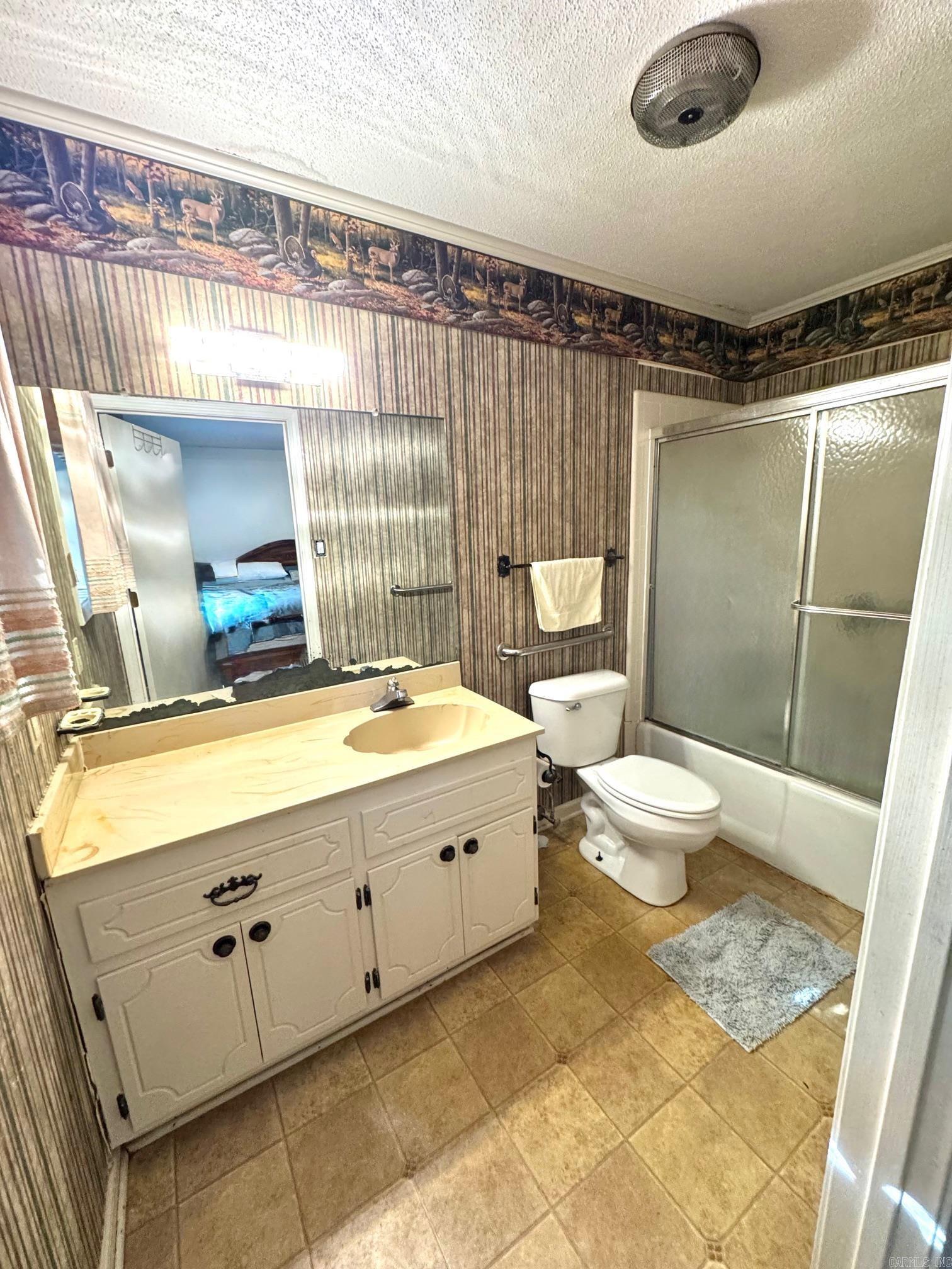 Vivian Manor - Residential