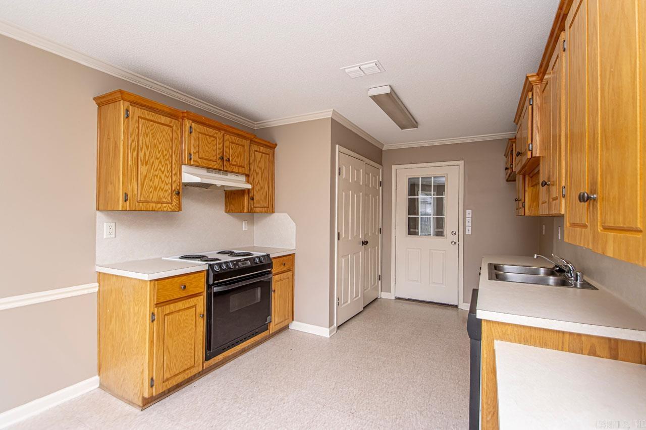 HUNTERS RUN - Residential