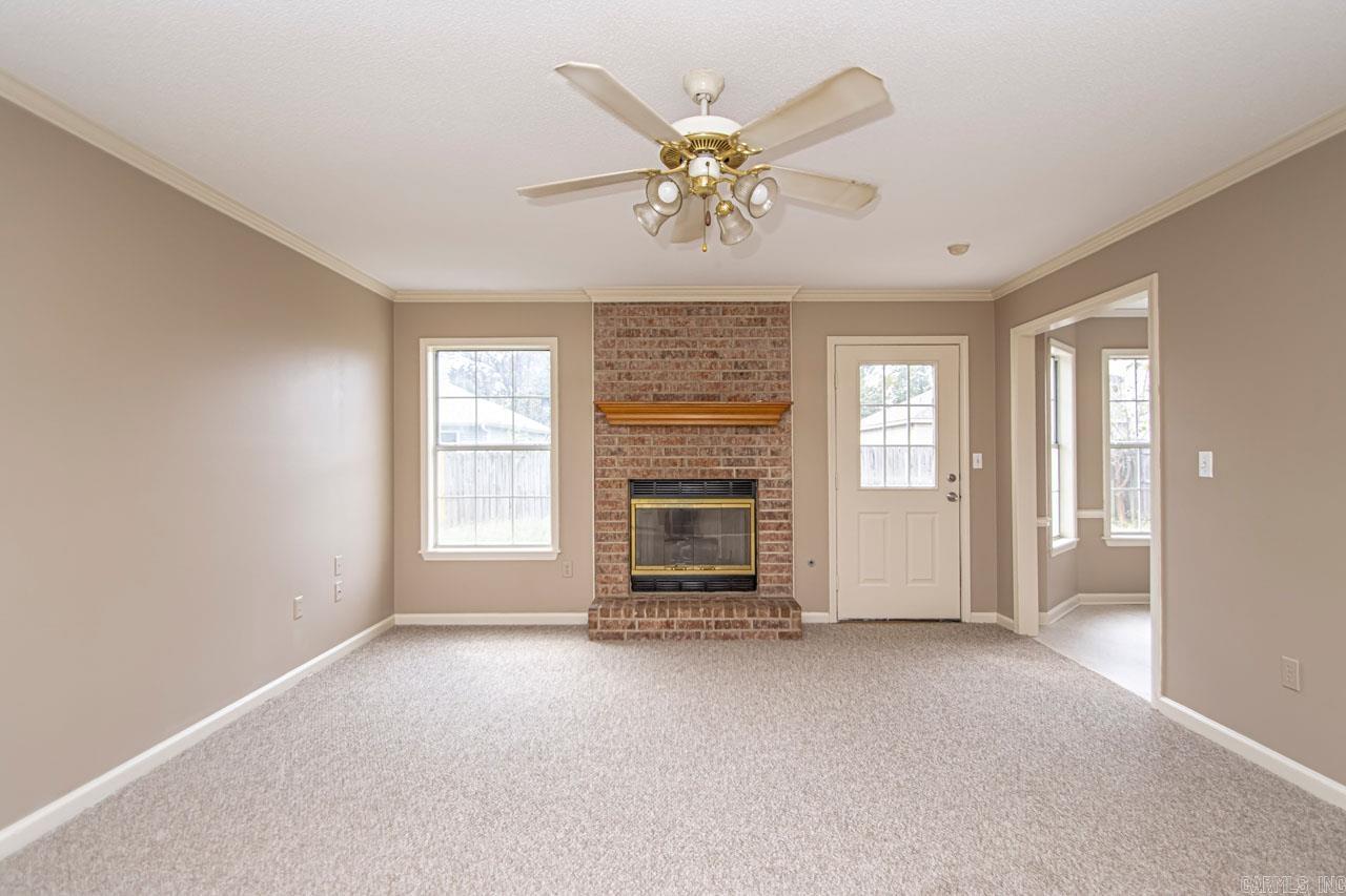 HUNTERS RUN - Residential