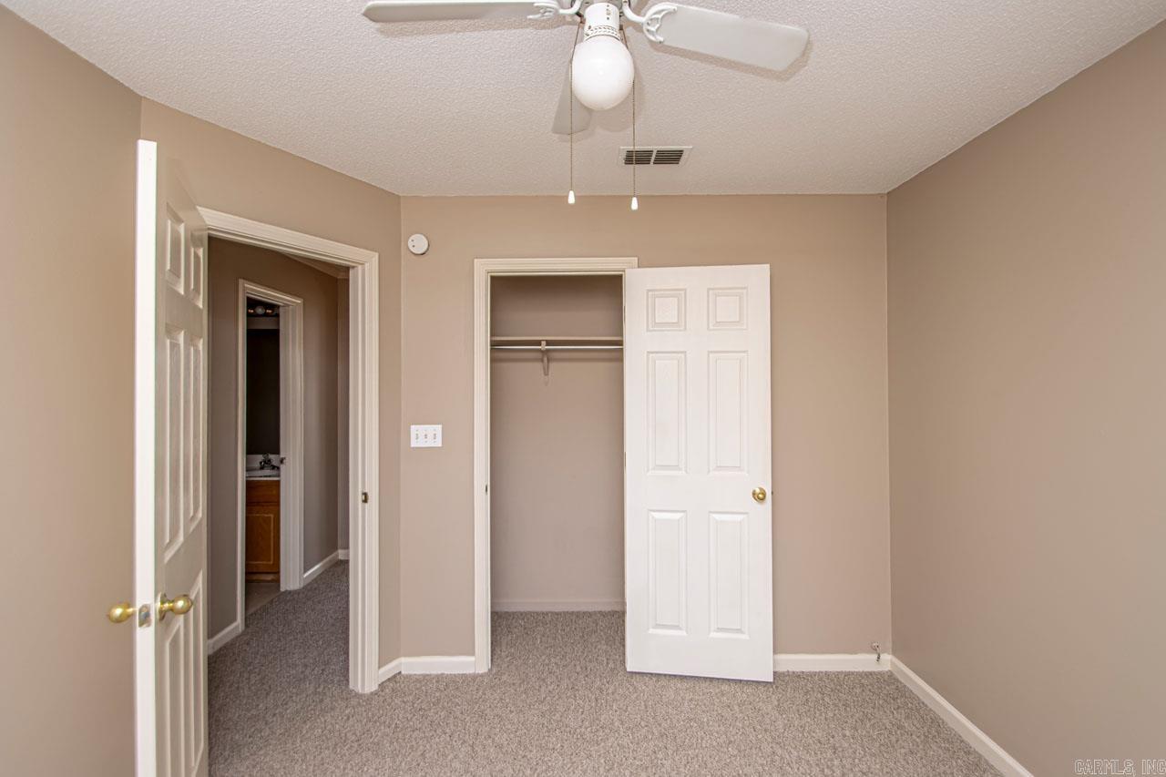 HUNTERS RUN - Residential