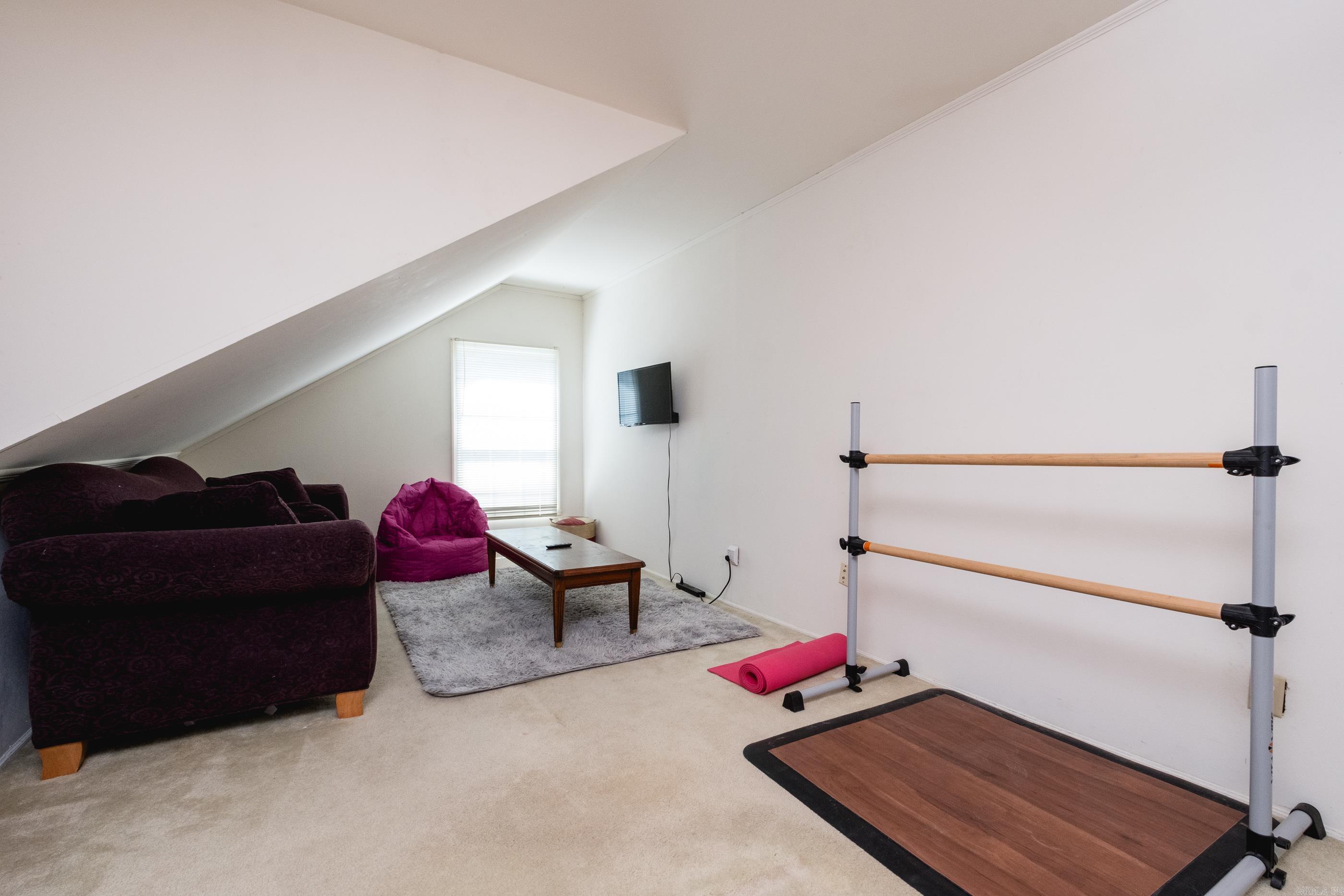 HALL COVE - Residential