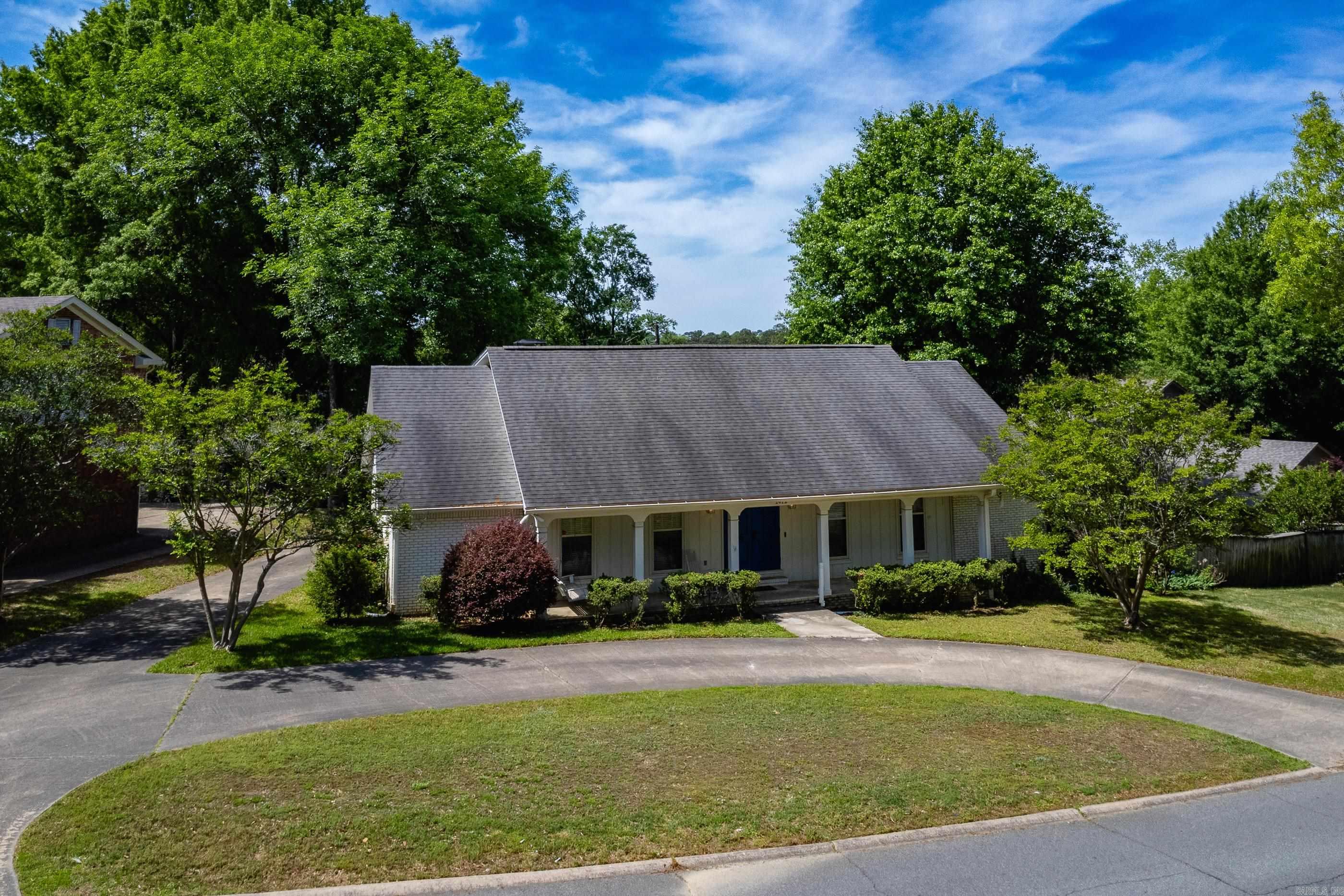 HALL COVE - Residential