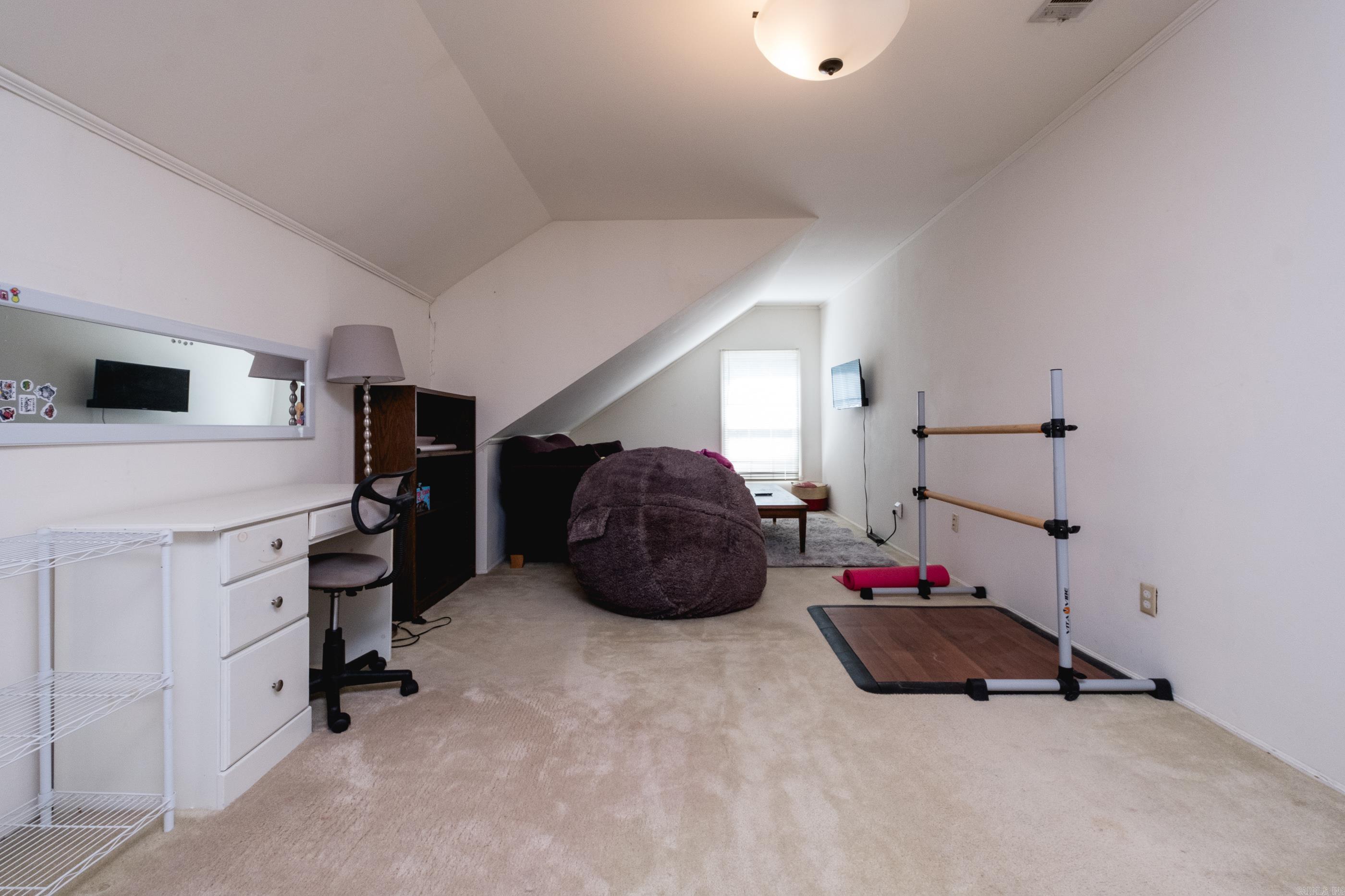 HALL COVE - Residential